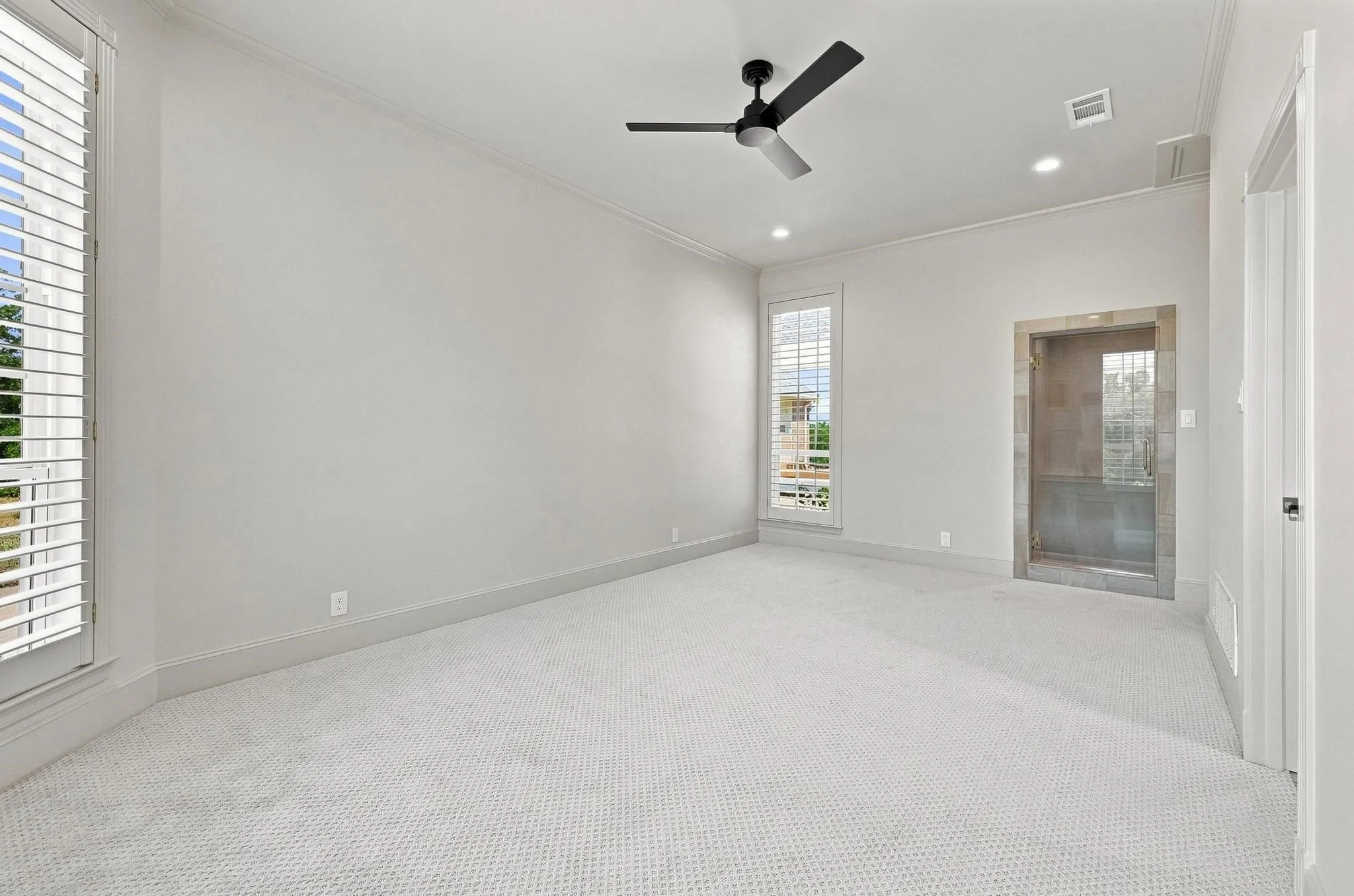 Single Family Residence For Sale in Denton County , 8295 Mountain View Road, Aubrey, Texas 76227, 5 Bedroom, 5 Bathroom, 5 Garage spaces, 5,544 Sqft, built in 1994, mls#21347205, Real Estate Agent in Aubrey, Homes For Sale in Denton county, Homes For Sale in Aubrey, Realtor in Aubrey Texas, Real Estate Brokerage Independent Realty Texas, Luminita Cordes Realtor