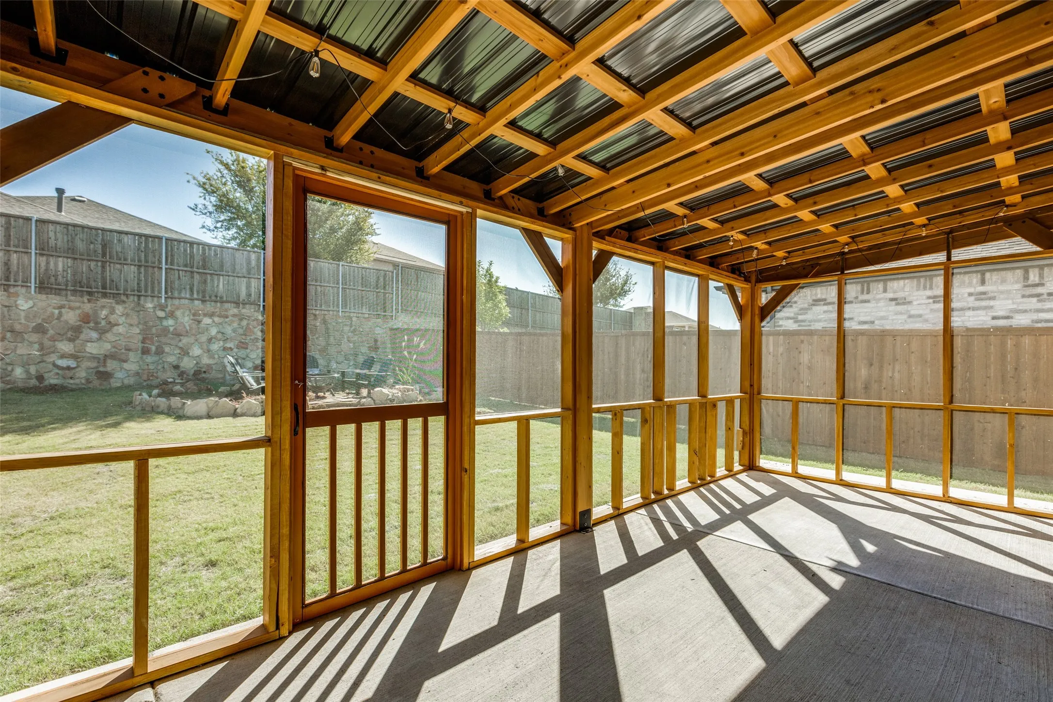 Single Family Residence For Sale in Denton County , 2604 Wesley Avenue, Aubrey, Texas 76227, 3 Bedroom, 3 Bathroom, 2 Garage spaces, 2,568 Sqft, built in 2020, mls#21347699, Real Estate Agent in Aubrey, Homes For Sale in Denton county, Homes For Sale in Aubrey, Realtor in Aubrey Texas, Real Estate Brokerage Independent Realty Texas, Luminita Cordes Realtor