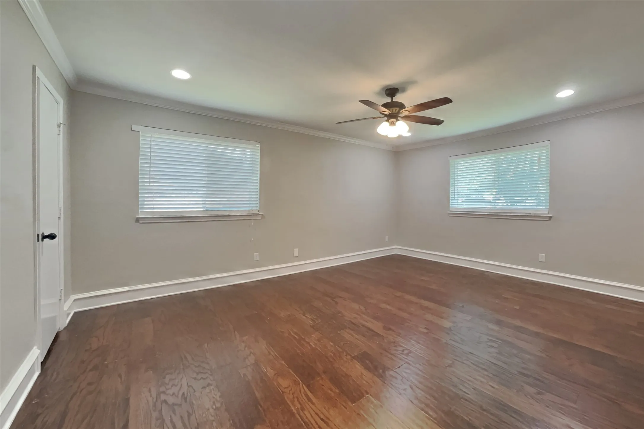 Single Family Residence For Rent in Tarrant County , 5504 Atlantis Terrace, Arlington, Texas 76016, 3 Bedroom, 2 Bathroom, 2 Garage spaces, 1,763 Sqft, built in 1977, mls#21348549, Real Estate Agent in Arlington, Homes For Rent in Tarrant county, Homes For Rent in Arlington, Realtor in Arlington Texas, Real Estate Brokerage Independent Realty Texas, Luminita Cordes Realtor