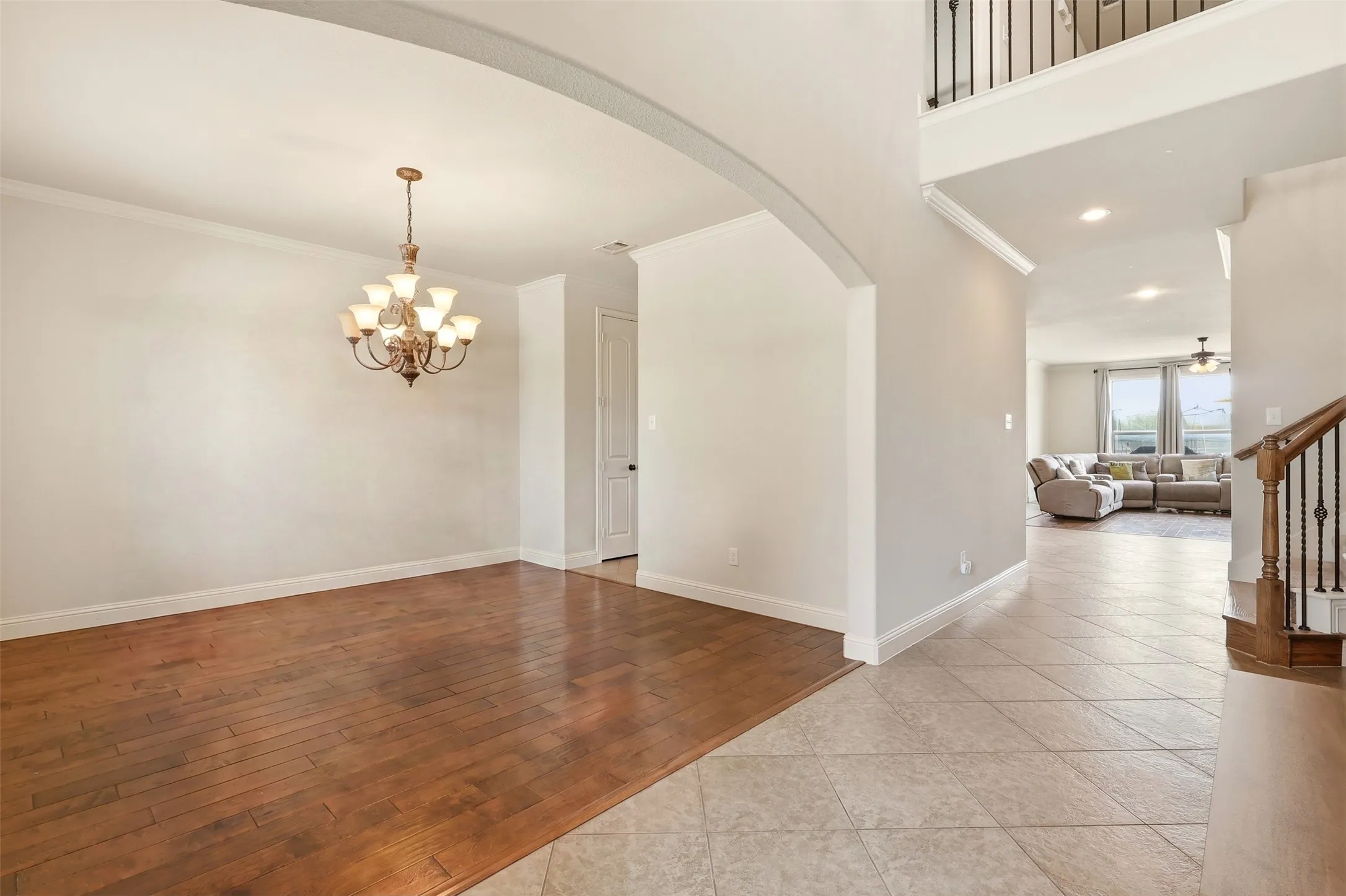 Single Family Residence For Sale in Tarrant County , 1517 Fence Post Drive, Fort Worth, Texas 76052, 5 Bedroom, 4 Bathroom, 3 Garage spaces, 3,659 Sqft, built in 2010, mls#21348085, Real Estate Agent in Fort Worth, Homes For Sale in Tarrant county, Homes For Sale in Fort Worth, Realtor in Fort Worth Texas, Real Estate Brokerage Independent Realty Texas, Luminita Cordes Realtor