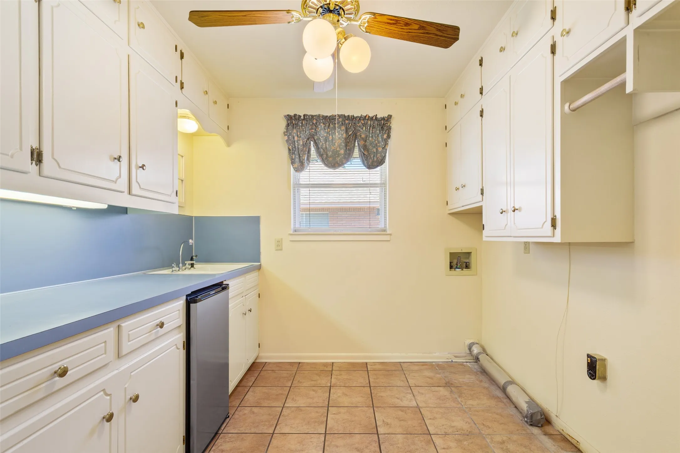 Single Family Residence For Sale in Mc Lennan County , 5201 Lake Highlands Drive, Waco, Texas 76710, 4 Bedroom, 2 Bathroom, Garage spaces, 2,772 Sqft, built in 1965, mls#21348451, Real Estate Agent in Waco, Homes For Sale in Mc Lennan county, Homes For Sale in Waco, Realtor in Waco Texas, Real Estate Brokerage Independent Realty Texas, Luminita Cordes Realtor