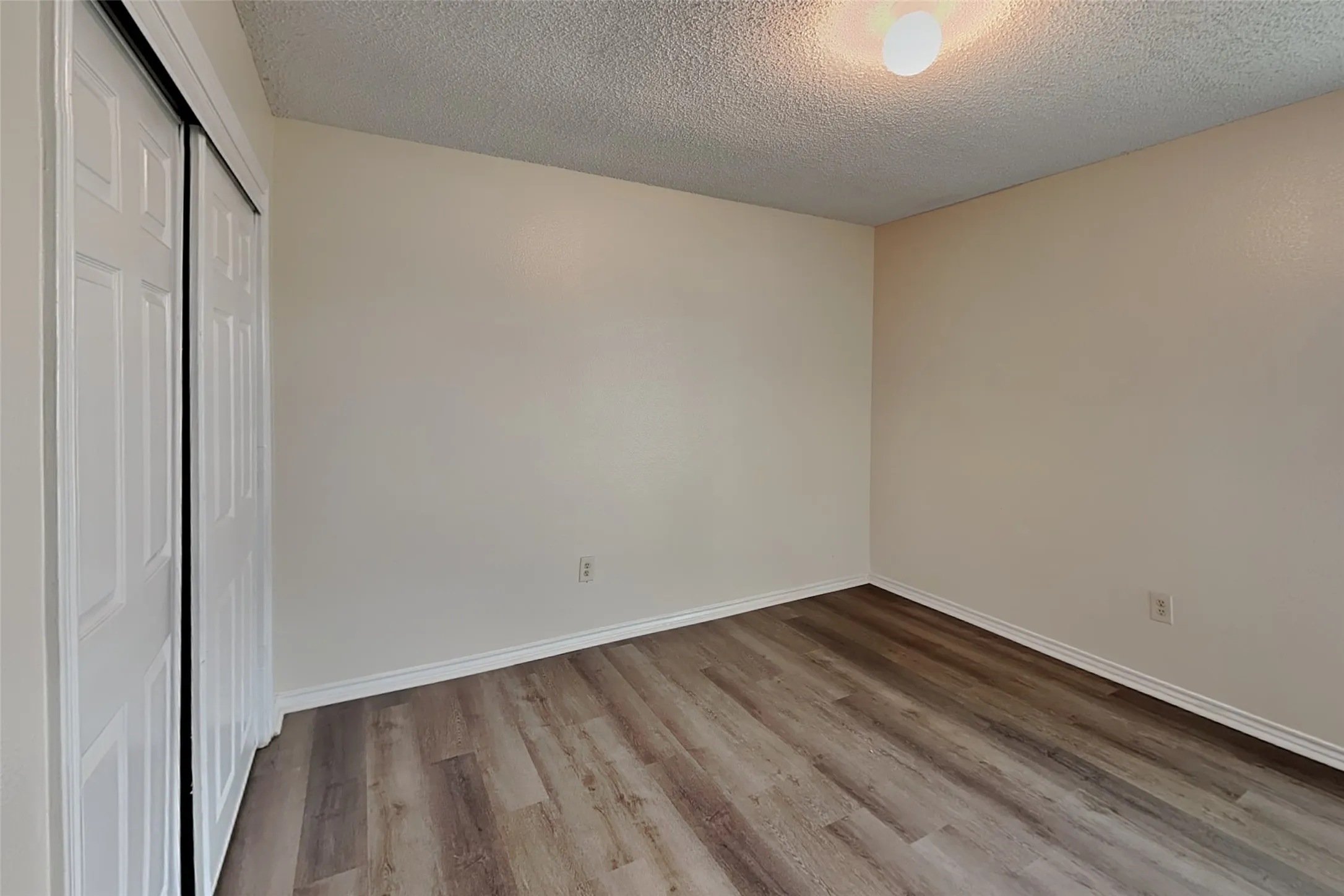 Duplex For Rent in Tarrant County , 3405 Republic Drive, Forest Hill, Texas 76140, 3 Bedroom, 2 Bathroom, Garage spaces, 1,308 Sqft, built in 1984, mls#21348107, Real Estate Agent in Forest Hill, Homes For Rent in Tarrant county, Homes For Rent in Forest Hill, Realtor in Forest Hill Texas, Real Estate Brokerage Independent Realty Texas, Luminita Cordes Realtor