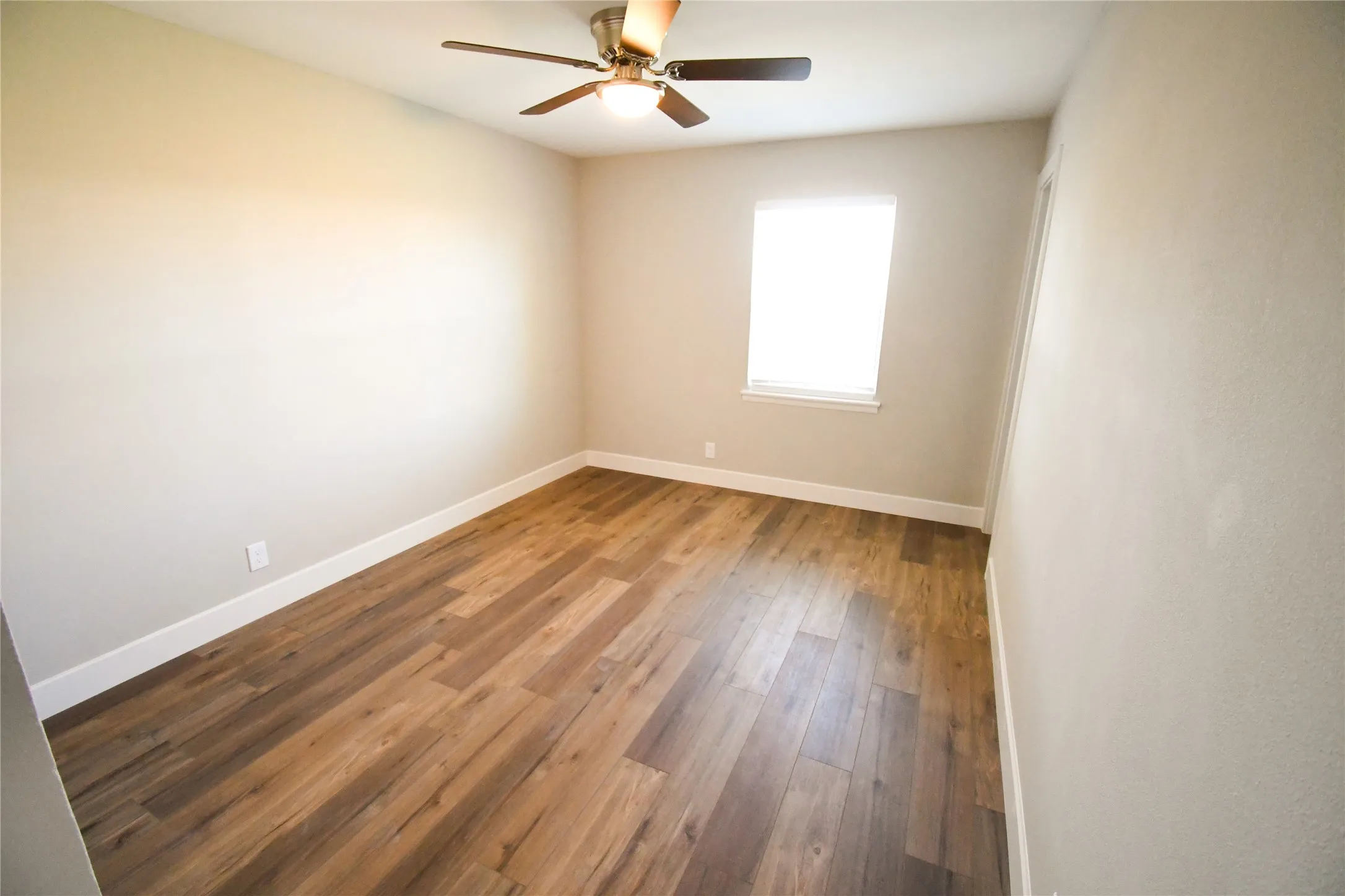 Single Family Residence For Rent in Dallas County , 2805 Cornell Circle, Irving, Texas 75062, 3 Bedroom, 2 Bathroom, 2 Garage spaces, 1,188 Sqft, built in 2024, mls#21348343, Real Estate Agent in Irving, Homes For Rent in Dallas county, Homes For Rent in Irving, Realtor in Irving Texas, Real Estate Brokerage Independent Realty Texas, Luminita Cordes Realtor