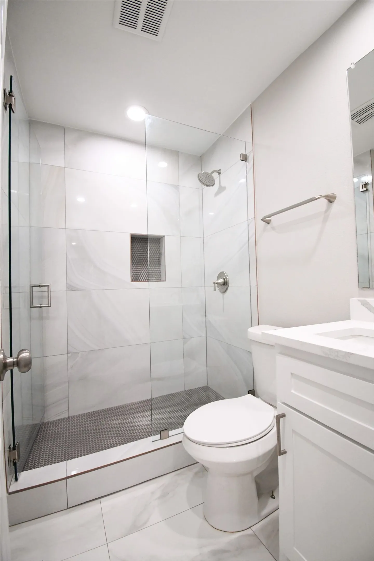 Single Family Residence For Rent in Dallas County , 2805 Cornell Circle, Irving, Texas 75062, 3 Bedroom, 2 Bathroom, 2 Garage spaces, 1,188 Sqft, built in 2024, mls#21348343, Real Estate Agent in Irving, Homes For Rent in Dallas county, Homes For Rent in Irving, Realtor in Irving Texas, Real Estate Brokerage Independent Realty Texas, Luminita Cordes Realtor