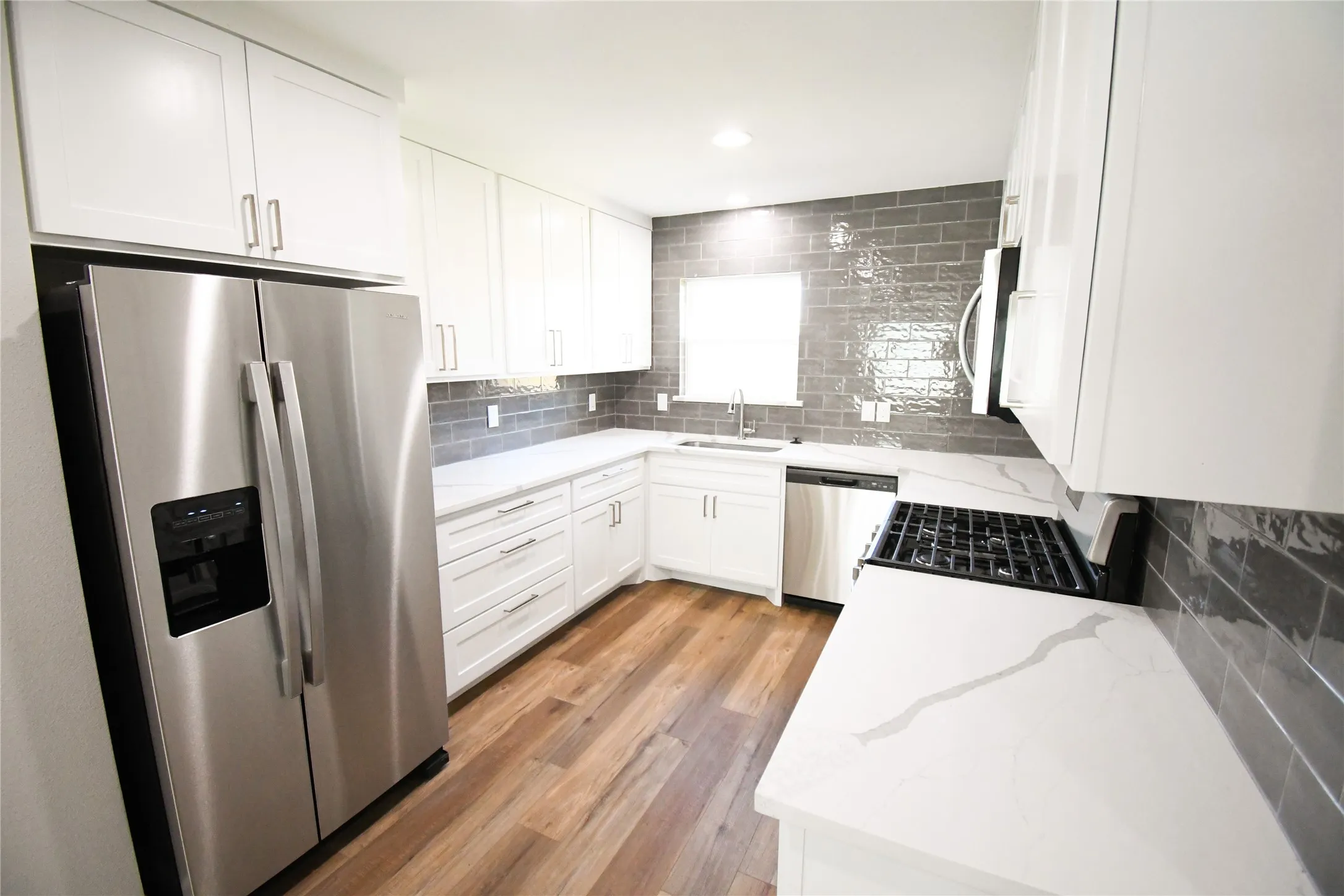 Single Family Residence For Rent in Dallas County , 2805 Cornell Circle, Irving, Texas 75062, 3 Bedroom, 2 Bathroom, 2 Garage spaces, 1,188 Sqft, built in 2024, mls#21348343, Real Estate Agent in Irving, Homes For Rent in Dallas county, Homes For Rent in Irving, Realtor in Irving Texas, Real Estate Brokerage Independent Realty Texas, Luminita Cordes Realtor
