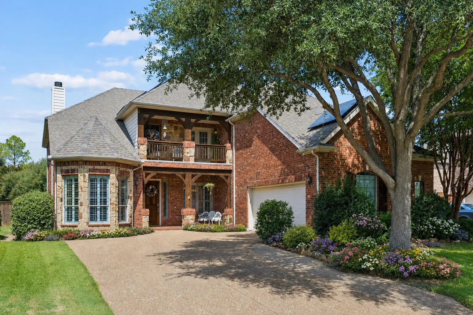 Single Family Residence For Sale in Tarrant County , 2004 Hayley Drive, Keller, Texas 76248, 4 Bedroom, 4 Bathroom, 2 Garage spaces, 3,628 Sqft, built in 2006, mls#21343929, Real Estate Agent in Keller, Homes For Sale in Tarrant county, Homes For Sale in Keller, Realtor in Keller Texas, Real Estate Brokerage Independent Realty Texas, Luminita Cordes Realtor