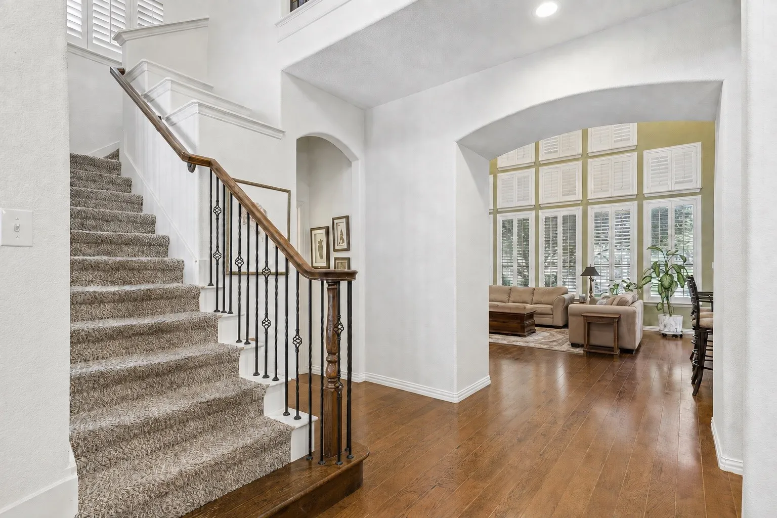 Single Family Residence For Sale in Tarrant County , 2004 Hayley Drive, Keller, Texas 76248, 4 Bedroom, 4 Bathroom, 2 Garage spaces, 3,628 Sqft, built in 2006, mls#21343929, Real Estate Agent in Keller, Homes For Sale in Tarrant county, Homes For Sale in Keller, Realtor in Keller Texas, Real Estate Brokerage Independent Realty Texas, Luminita Cordes Realtor