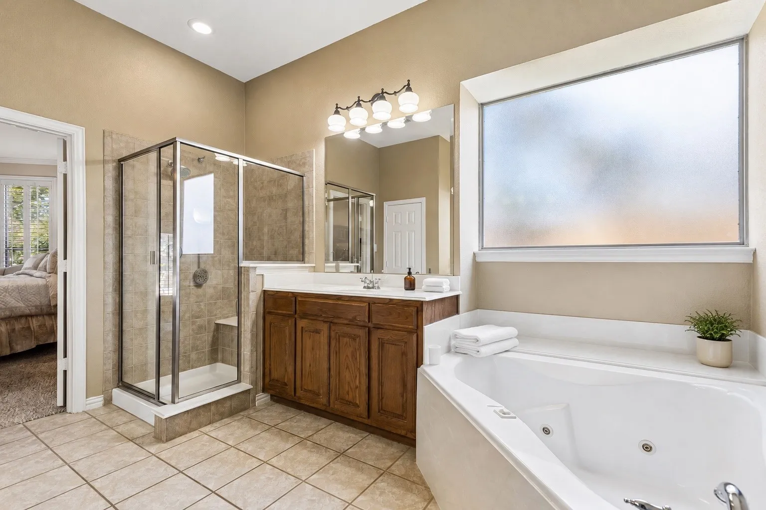 Single Family Residence For Sale in Tarrant County , 2004 Hayley Drive, Keller, Texas 76248, 4 Bedroom, 4 Bathroom, 2 Garage spaces, 3,628 Sqft, built in 2006, mls#21343929, Real Estate Agent in Keller, Homes For Sale in Tarrant county, Homes For Sale in Keller, Realtor in Keller Texas, Real Estate Brokerage Independent Realty Texas, Luminita Cordes Realtor