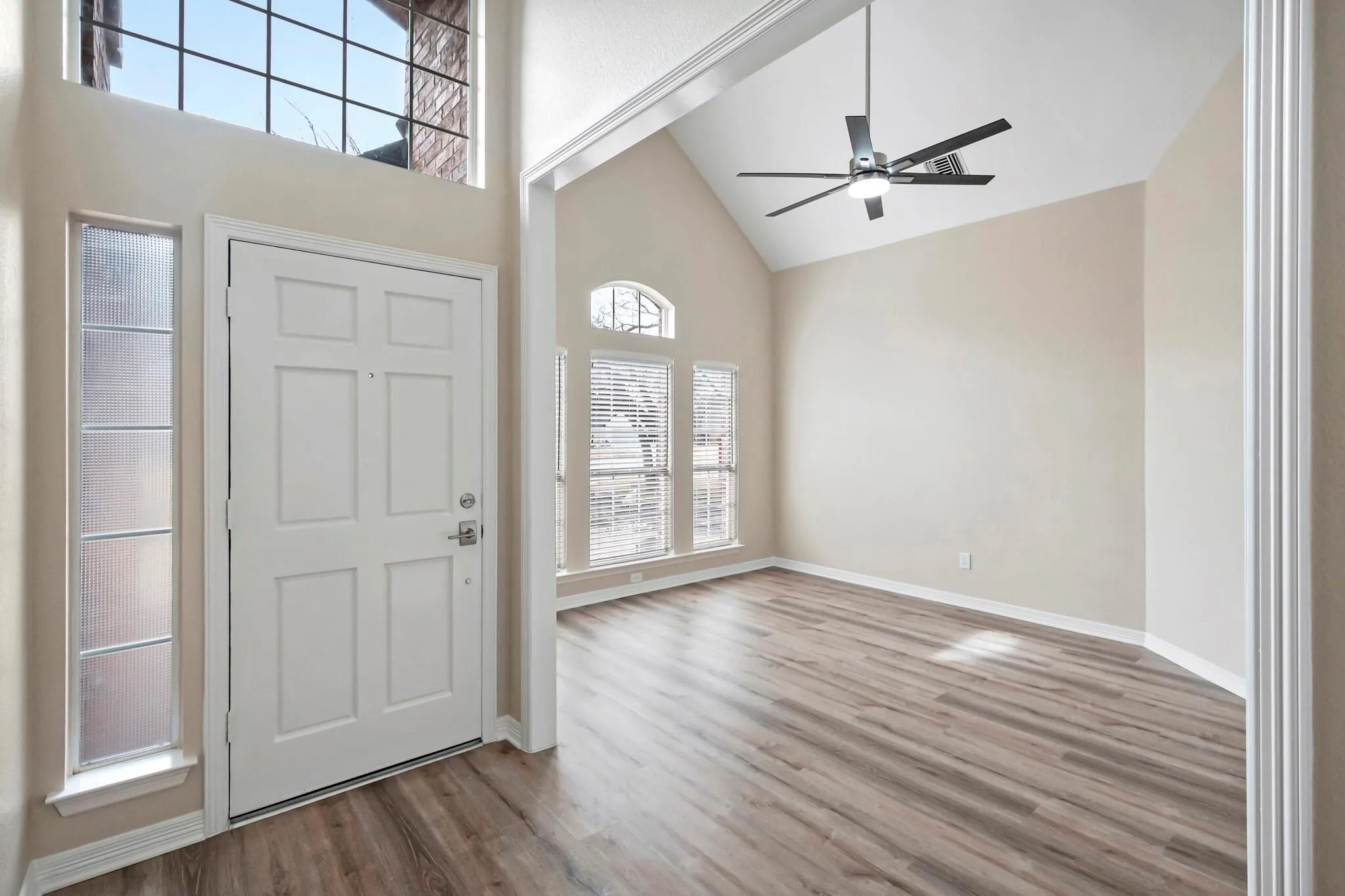 Single Family Residence For Rent in Dallas County , 326 Saddle Tree Trail, Coppell, Texas 75019, 4 Bedroom, 3 Bathroom, 2 Garage spaces, 2,433 Sqft, built in 1995, mls#21347972, Real Estate Agent in Coppell, Homes For Rent in Dallas county, Homes For Rent in Coppell, Realtor in Coppell Texas, Real Estate Brokerage Independent Realty Texas, Luminita Cordes Realtor