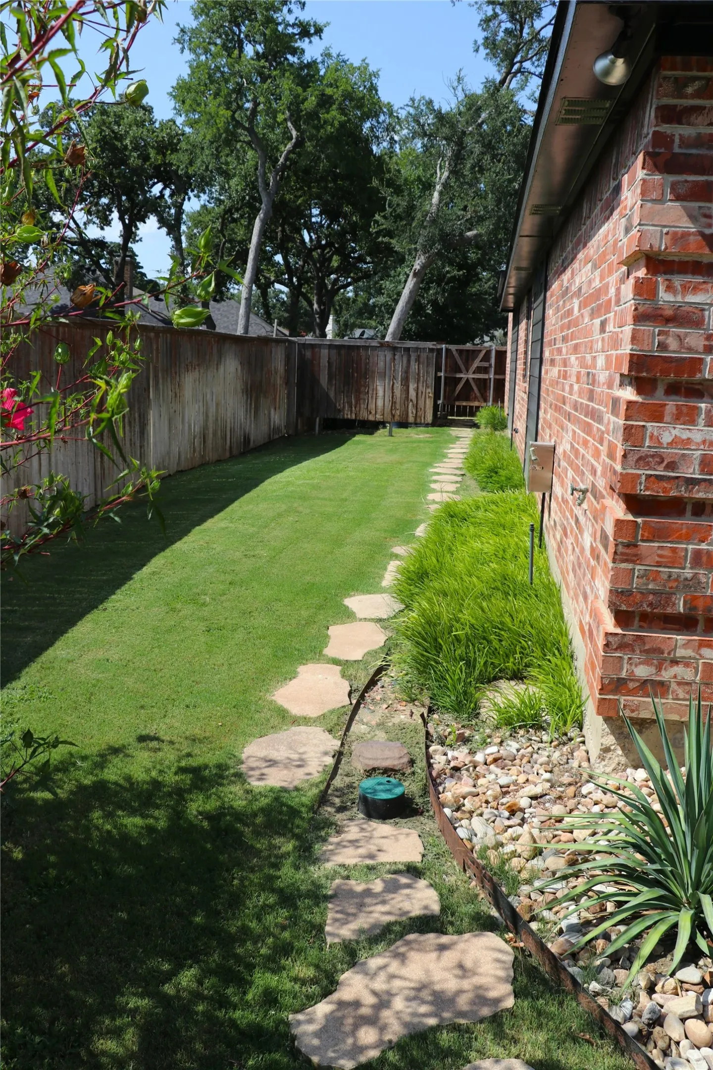 Single Family Residence For Rent in Dallas County , 326 Saddle Tree Trail, Coppell, Texas 75019, 4 Bedroom, 3 Bathroom, 2 Garage spaces, 2,433 Sqft, built in 1995, mls#21347972, Real Estate Agent in Coppell, Homes For Rent in Dallas county, Homes For Rent in Coppell, Realtor in Coppell Texas, Real Estate Brokerage Independent Realty Texas, Luminita Cordes Realtor