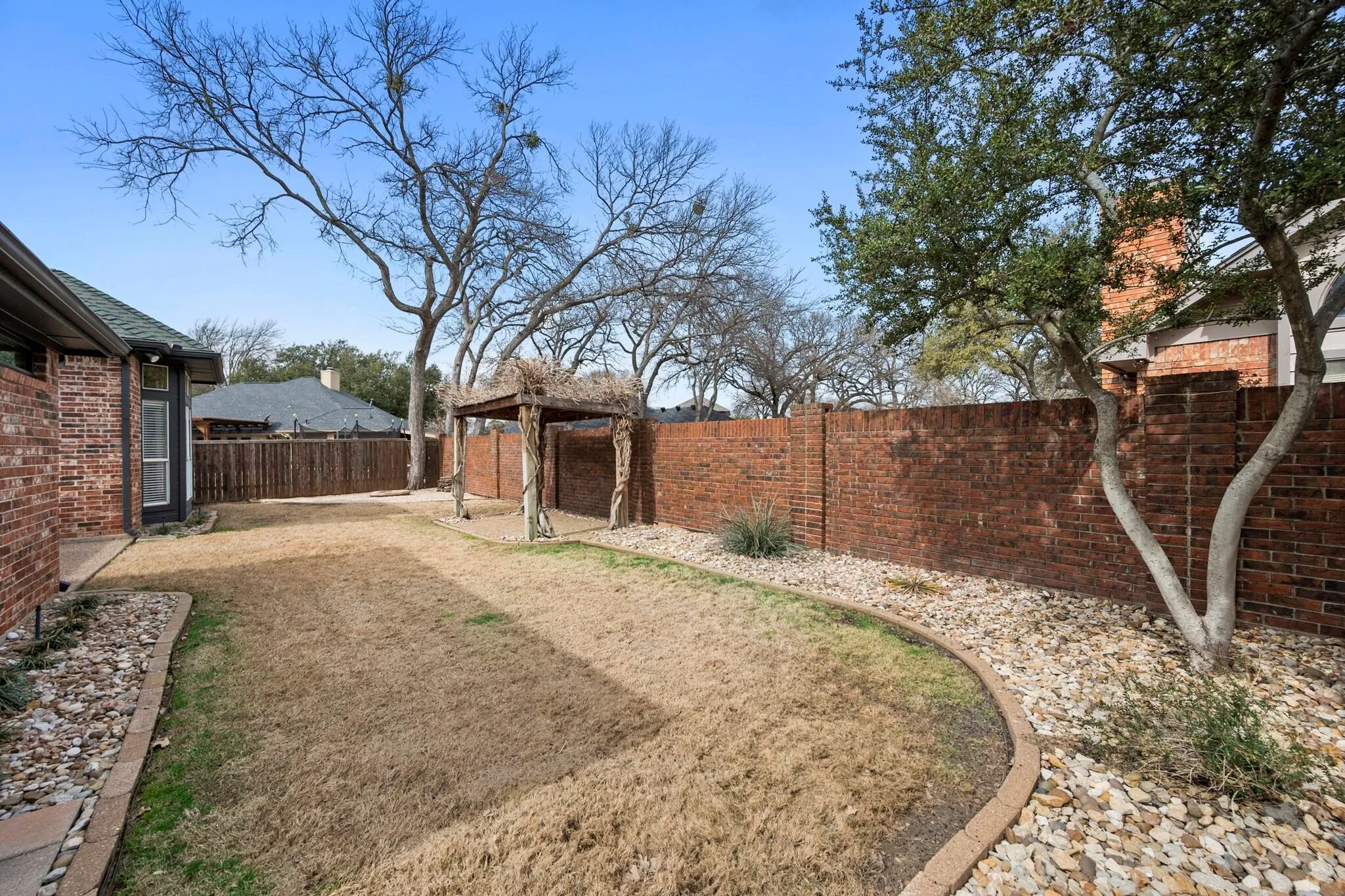 Single Family Residence For Rent in Dallas County , 326 Saddle Tree Trail, Coppell, Texas 75019, 4 Bedroom, 3 Bathroom, 2 Garage spaces, 2,433 Sqft, built in 1995, mls#21347972, Real Estate Agent in Coppell, Homes For Rent in Dallas county, Homes For Rent in Coppell, Realtor in Coppell Texas, Real Estate Brokerage Independent Realty Texas, Luminita Cordes Realtor