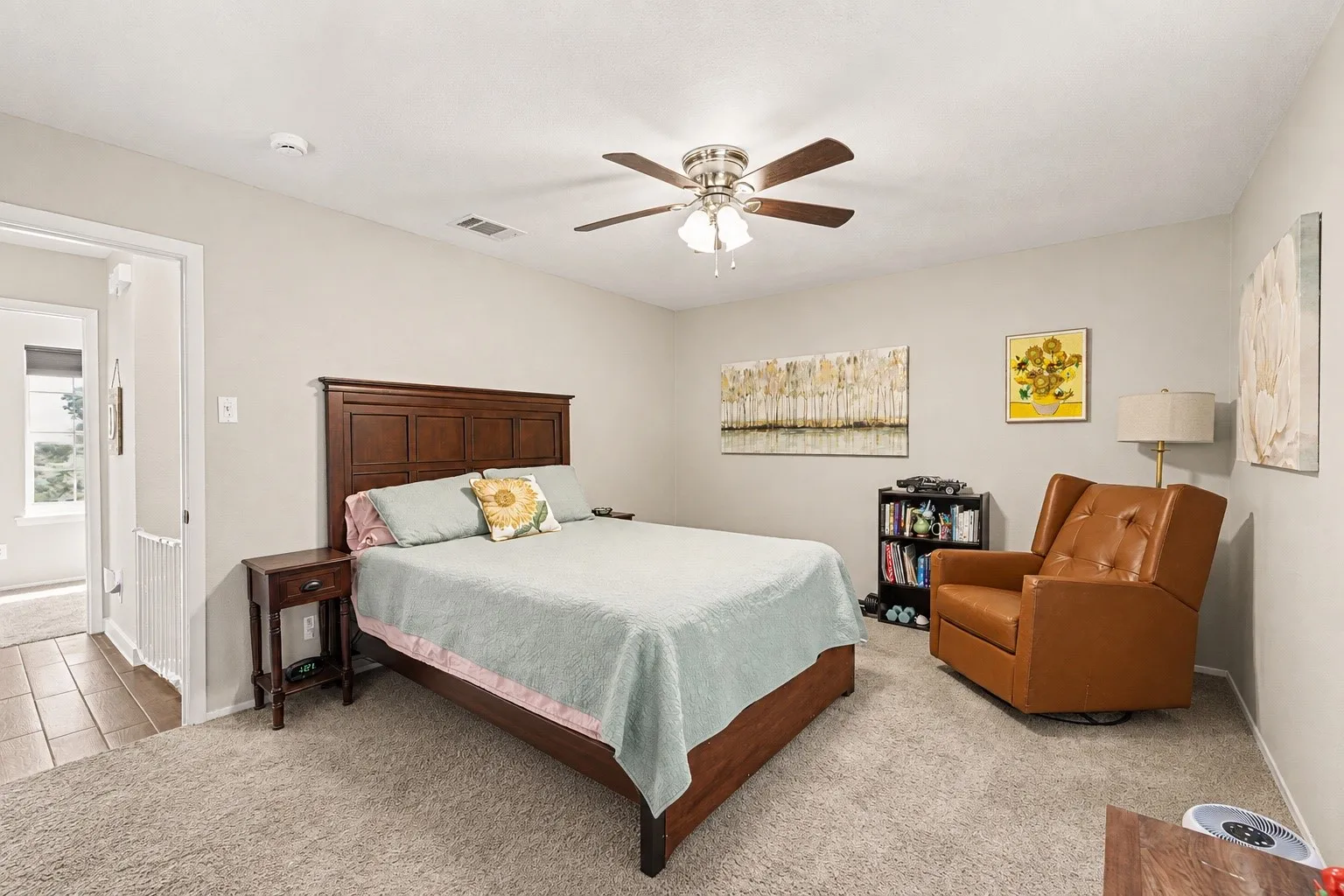 Townhouse For Sale in Dallas County , 311 Towne House Lane, Richardson, Texas 75081, 2 Bedroom, 2 Bathroom, Garage spaces, 1,224 Sqft, built in 1987, mls#21341815, Real Estate Agent in Richardson, Homes For Sale in Dallas county, Homes For Sale in Richardson, Realtor in Richardson Texas, Real Estate Brokerage Independent Realty Texas, Luminita Cordes Realtor