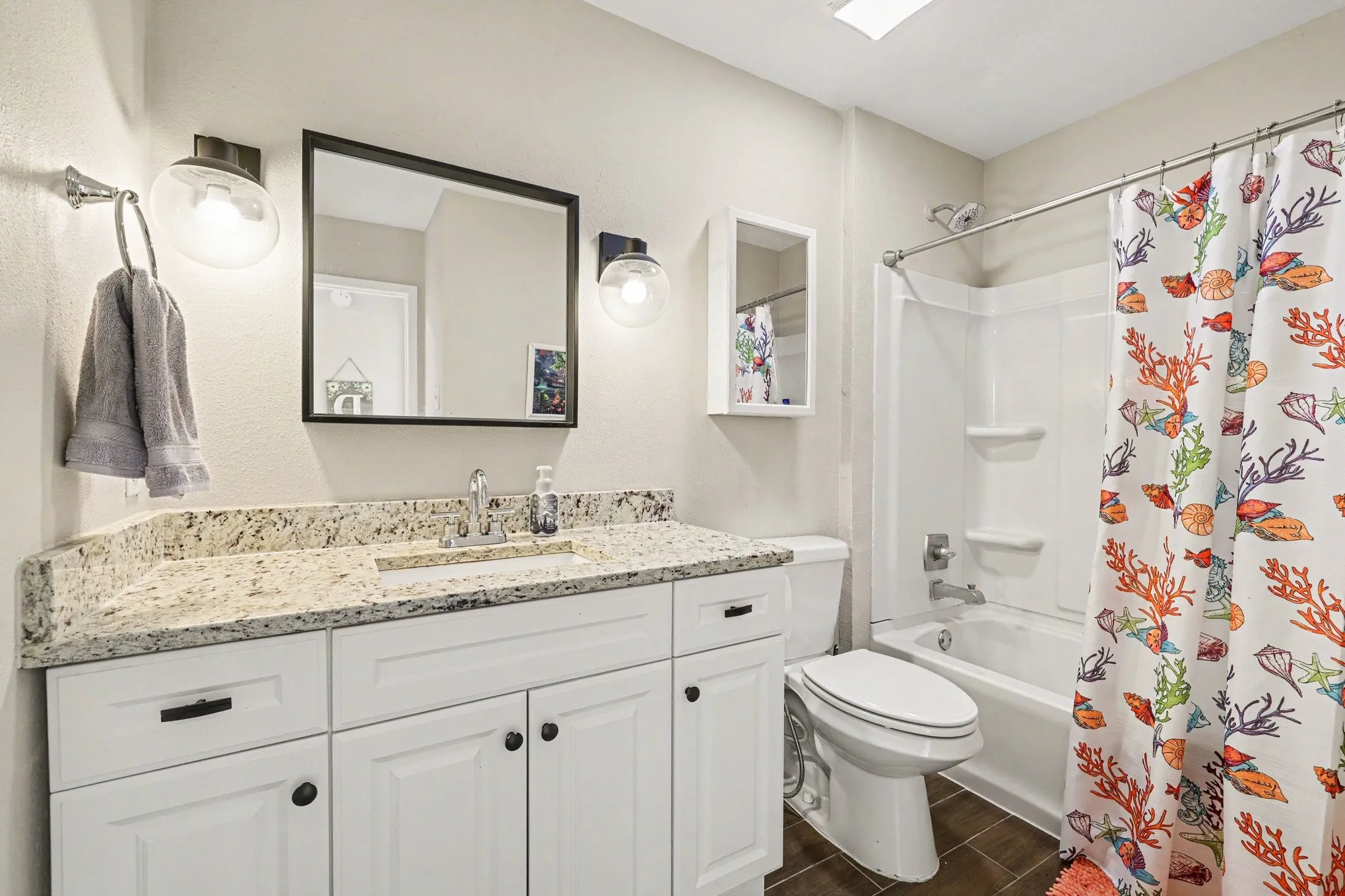 Townhouse For Sale in Dallas County , 311 Towne House Lane, Richardson, Texas 75081, 2 Bedroom, 2 Bathroom, Garage spaces, 1,224 Sqft, built in 1987, mls#21341815, Real Estate Agent in Richardson, Homes For Sale in Dallas county, Homes For Sale in Richardson, Realtor in Richardson Texas, Real Estate Brokerage Independent Realty Texas, Luminita Cordes Realtor