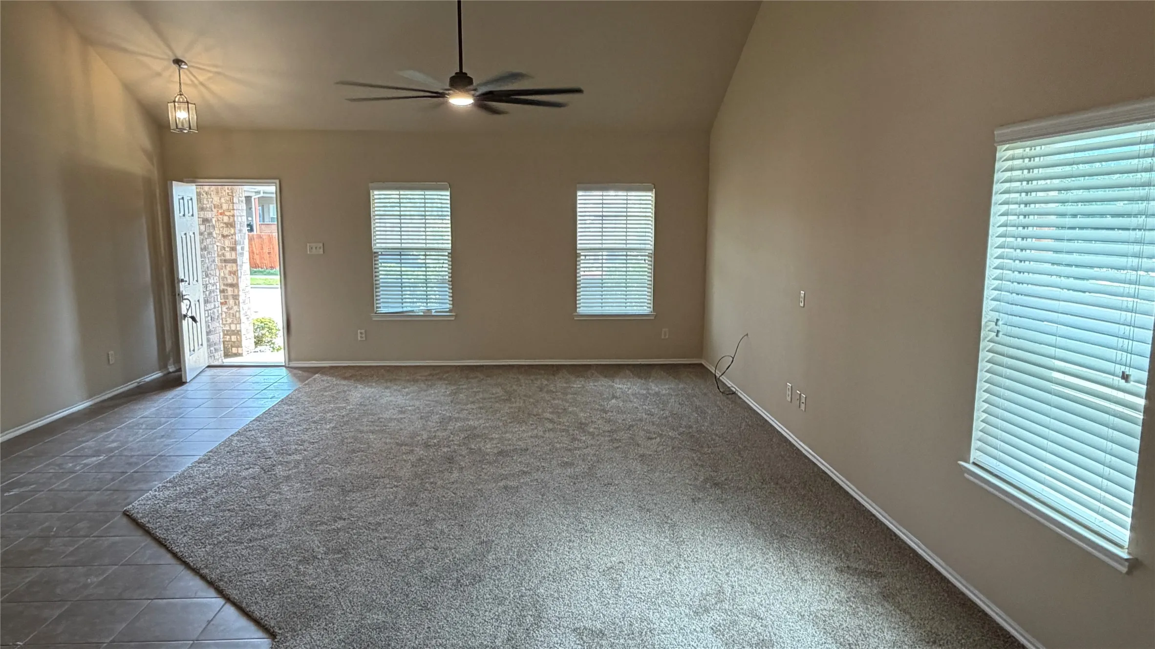 Single Family Residence For Rent in Collin County , 3311 Stratford Street, Anna, Texas 75409, 4 Bedroom, 3 Bathroom, 2 Garage spaces, 2,119 Sqft, built in 2014, mls#21348572, Real Estate Agent in Anna, Homes For Rent in Collin county, Homes For Rent in Anna, Realtor in Anna Texas, Real Estate Brokerage Independent Realty Texas, Luminita Cordes Realtor