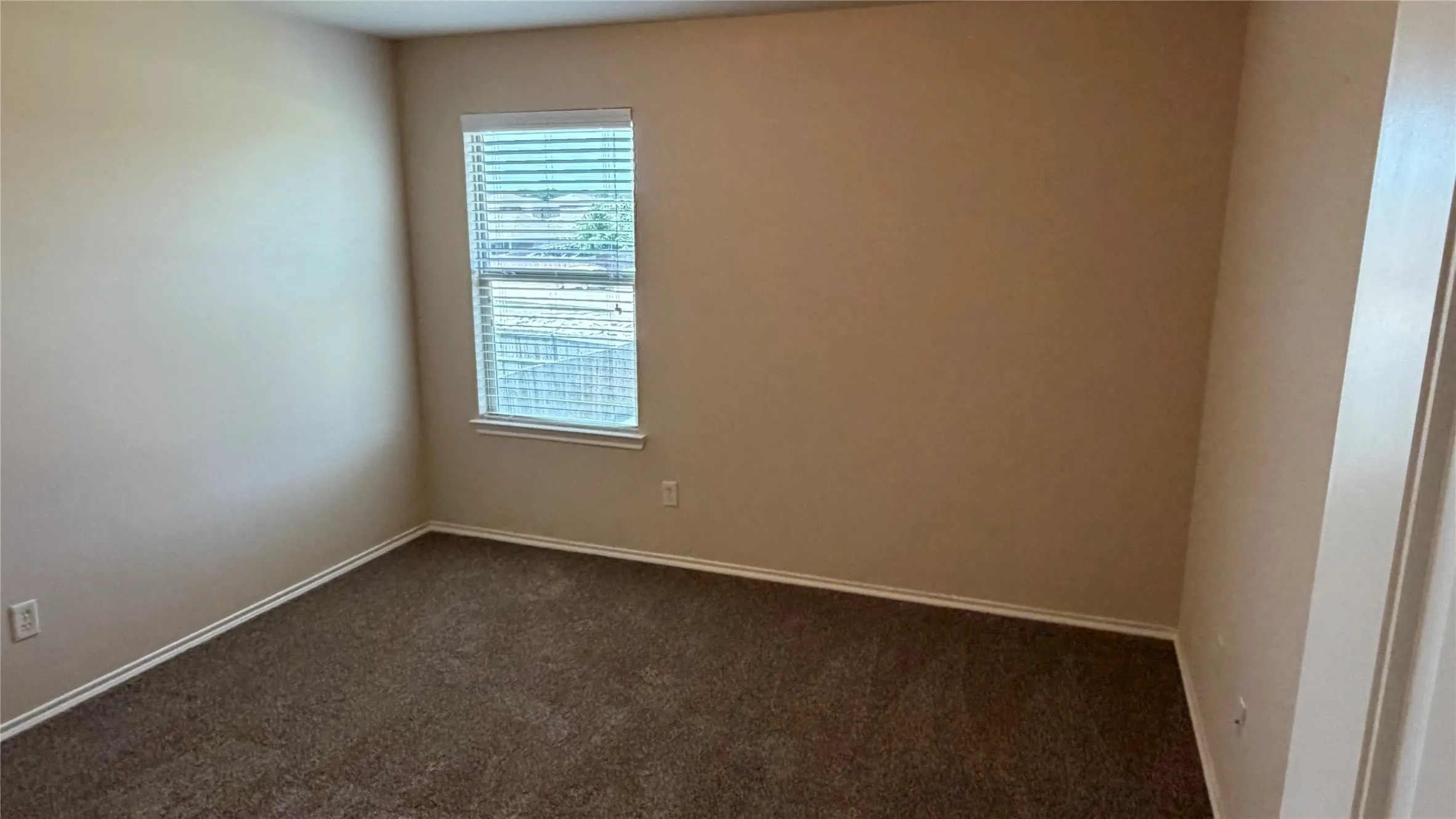 Single Family Residence For Rent in Collin County , 3311 Stratford Street, Anna, Texas 75409, 4 Bedroom, 3 Bathroom, 2 Garage spaces, 2,119 Sqft, built in 2014, mls#21348572, Real Estate Agent in Anna, Homes For Rent in Collin county, Homes For Rent in Anna, Realtor in Anna Texas, Real Estate Brokerage Independent Realty Texas, Luminita Cordes Realtor