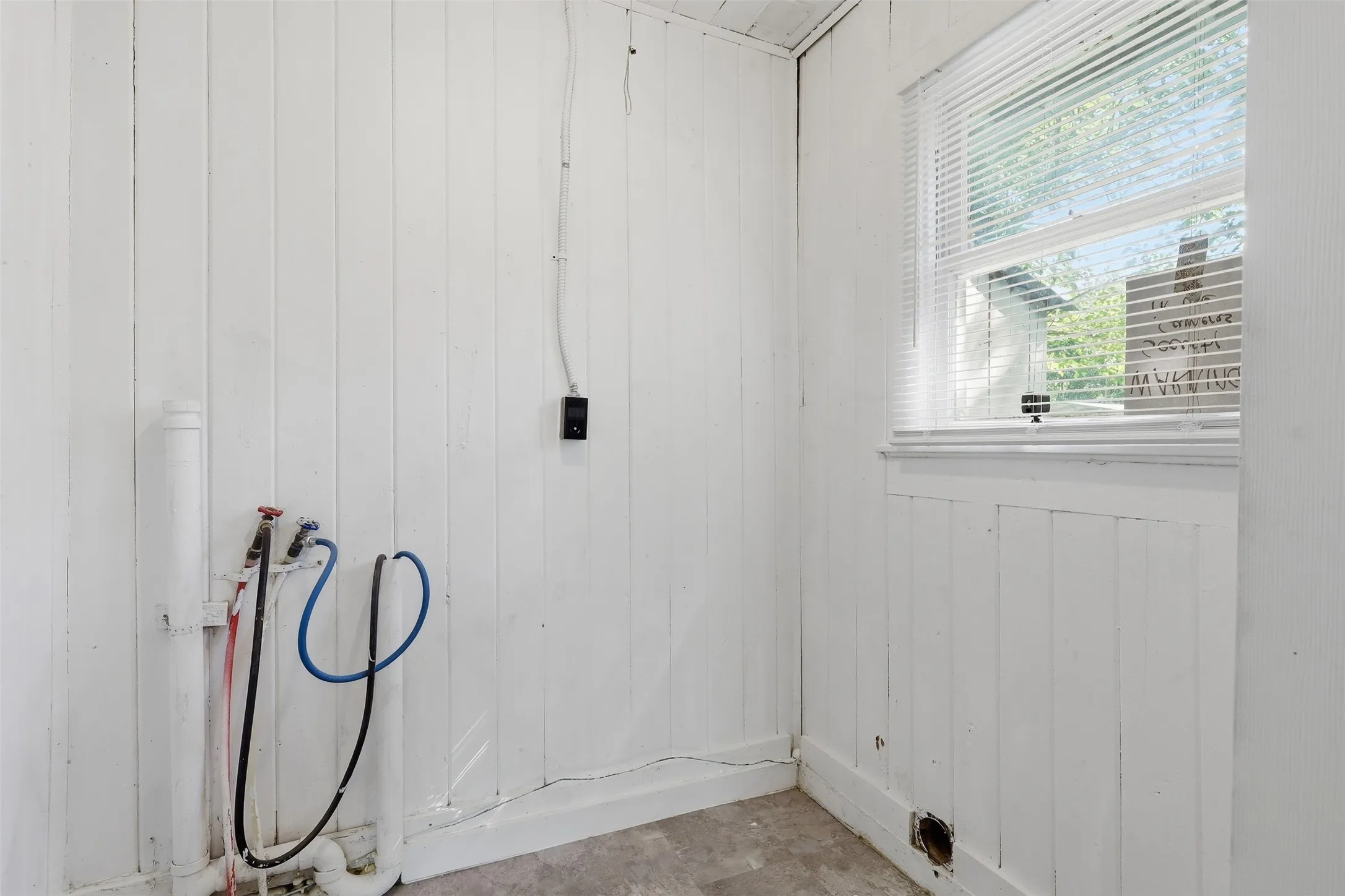 Duplex For Rent in Hill County , 808 Mill Street, Itasca, Texas 76055, 2 Bedroom, 1 Bathroom, Garage spaces, 794 Sqft, built in 0, mls#21346947, Real Estate Agent in Itasca, Homes For Rent in Hill county, Homes For Rent in Itasca, Realtor in Itasca Texas, Real Estate Brokerage Independent Realty Texas, Luminita Cordes Realtor