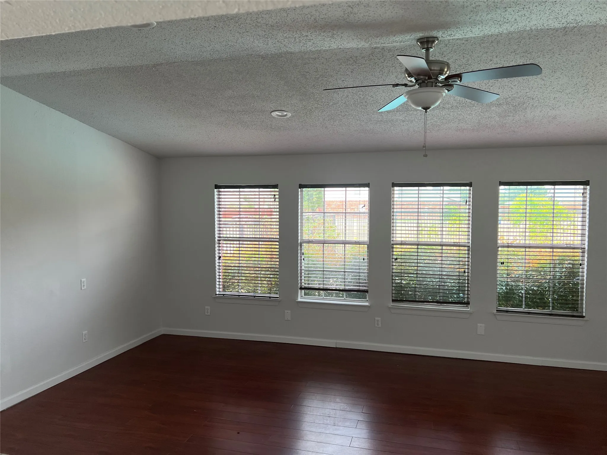 Single Family Residence For Rent in Collin County , 1333 E Exchange Parkway, Allen, Texas 75002, 4 Bedrooms, 2 Bathrooms, Garage spaces, 2,243 Sqft, built in 1956, Price $2,800, mls#21348576, Real Estate Agent in Allen, Homes For Rent in Collin county, Homes For Rent in Allen, Realtor in Allen Texas, Real Estate Brokerage Independent Realty Texas, Luminita Cordes Realtor