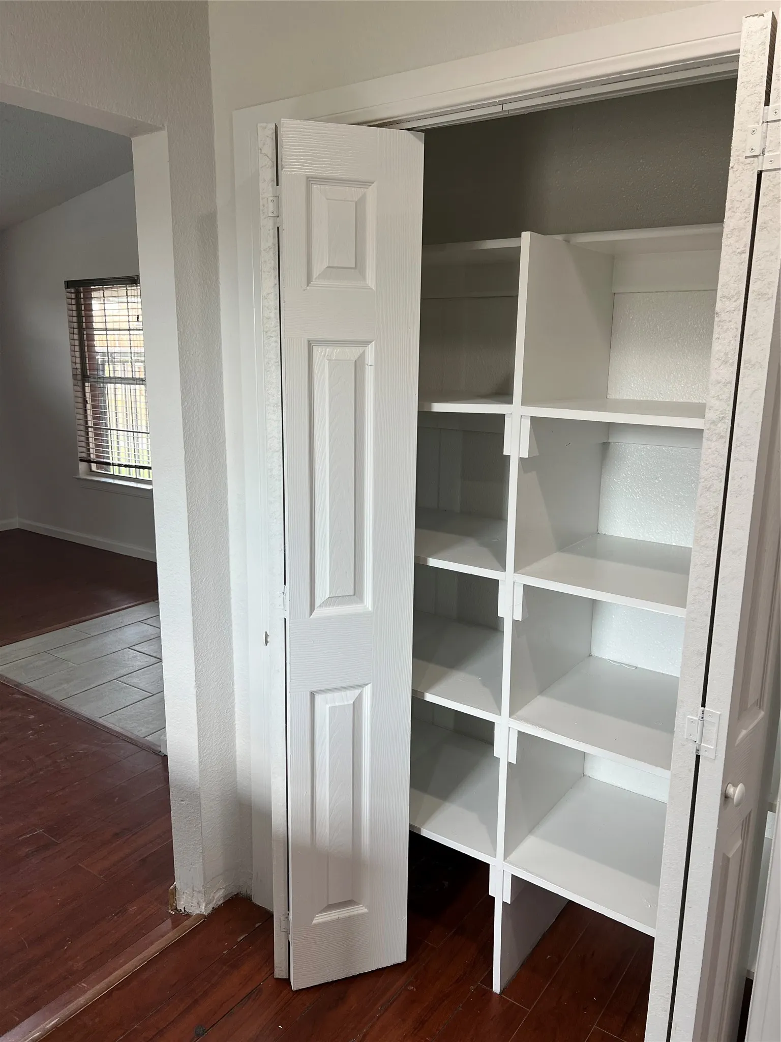 Single Family Residence For Rent in Collin County , 1333 E Exchange Parkway, Allen, Texas 75002, 4 Bedrooms, 2 Bathrooms, Garage spaces, 2,243 Sqft, built in 1956, Price $2,800, mls#21348576, Real Estate Agent in Allen, Homes For Rent in Collin county, Homes For Rent in Allen, Realtor in Allen Texas, Real Estate Brokerage Independent Realty Texas, Luminita Cordes Realtor