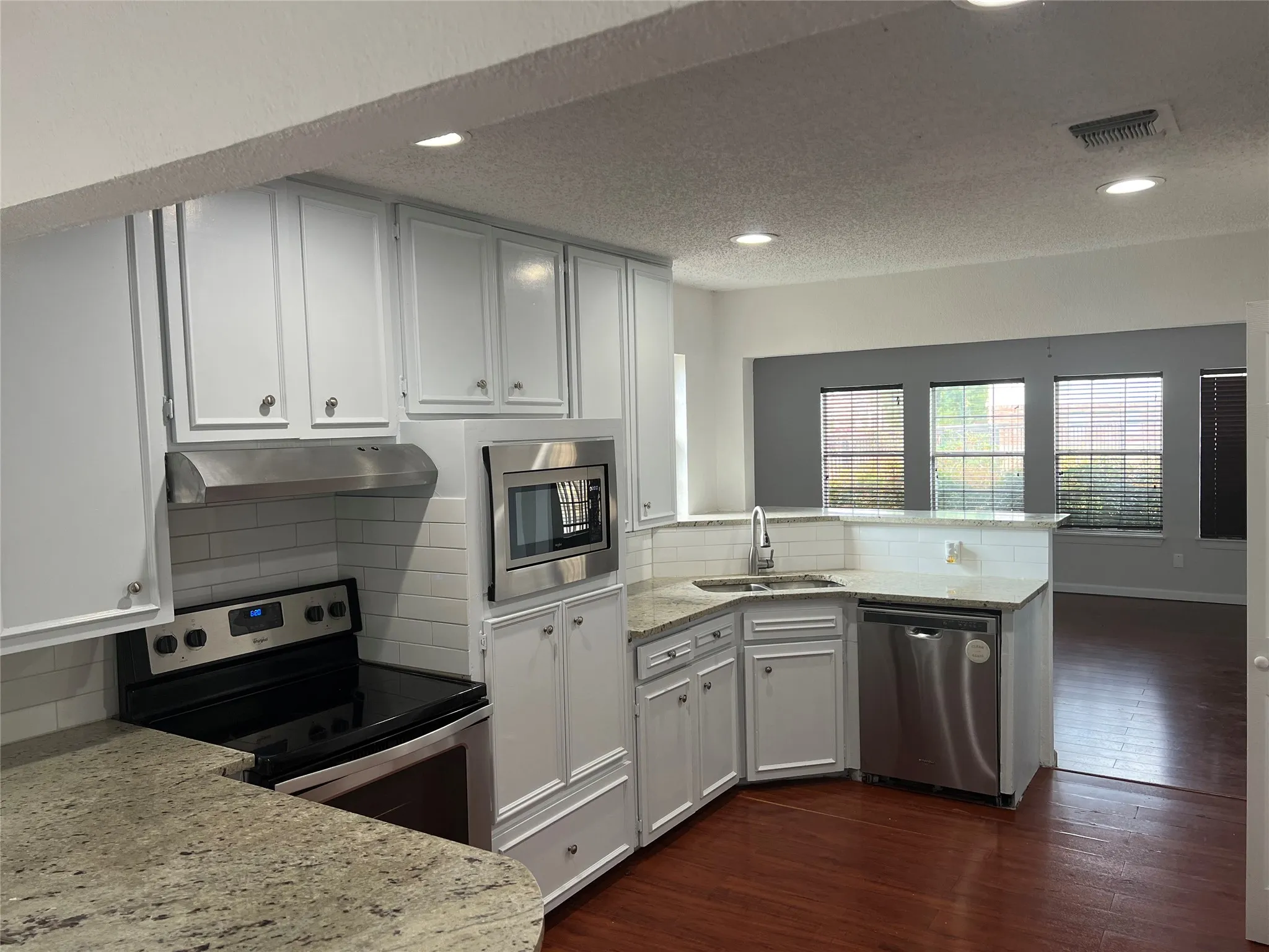 Single Family Residence For Rent in Collin County , 1333 E Exchange Parkway, Allen, Texas 75002, 4 Bedrooms, 2 Bathrooms, Garage spaces, 2,243 Sqft, built in 1956, Price $2,800, mls#21348576, Real Estate Agent in Allen, Homes For Rent in Collin county, Homes For Rent in Allen, Realtor in Allen Texas, Real Estate Brokerage Independent Realty Texas, Luminita Cordes Realtor