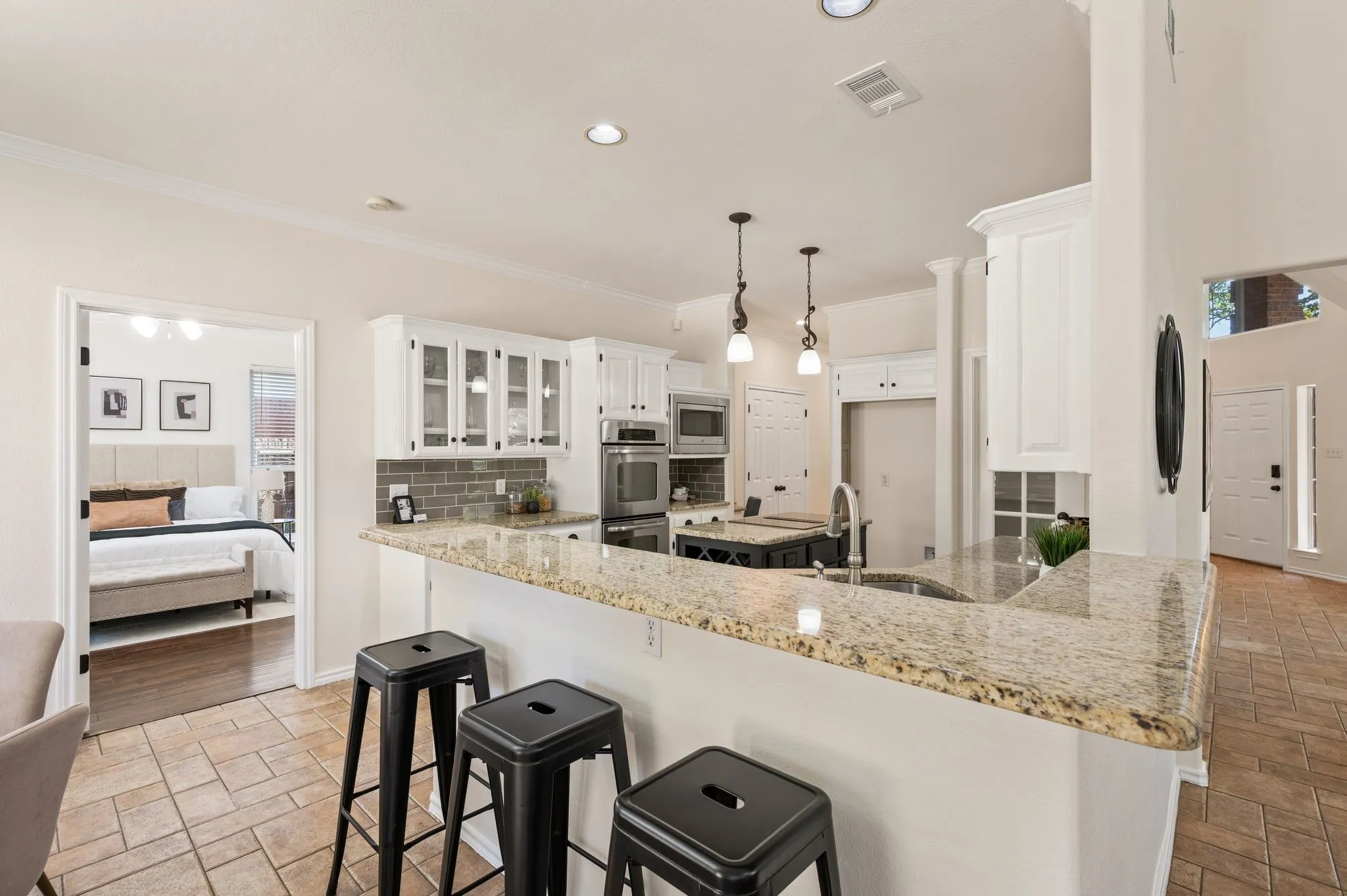 Single Family Residence For Sale in Tarrant County , 9045 Tyne Trail, Fort Worth, Texas 76118, 4 Bedroom, 4 Bathroom, 2 Garage spaces, 3,047 Sqft, built in 1994, mls#21346925, Real Estate Agent in Fort Worth, Homes For Sale in Tarrant county, Homes For Sale in Fort Worth, Realtor in Fort Worth Texas, Real Estate Brokerage Independent Realty Texas, Luminita Cordes Realtor