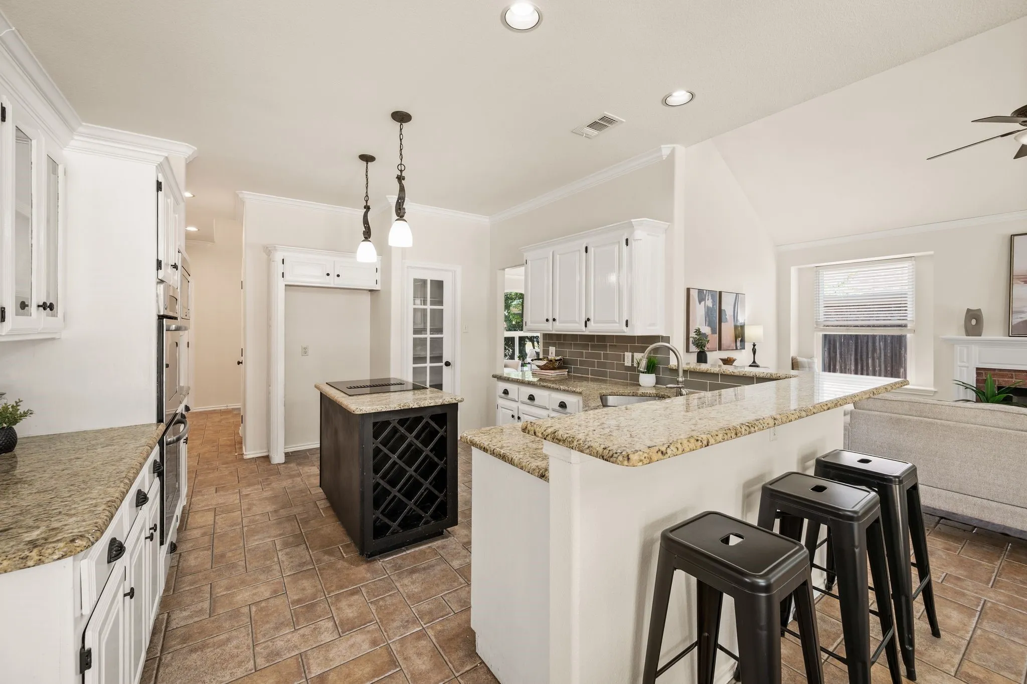 Single Family Residence For Sale in Tarrant County , 9045 Tyne Trail, Fort Worth, Texas 76118, 4 Bedroom, 4 Bathroom, 2 Garage spaces, 3,047 Sqft, built in 1994, mls#21346925, Real Estate Agent in Fort Worth, Homes For Sale in Tarrant county, Homes For Sale in Fort Worth, Realtor in Fort Worth Texas, Real Estate Brokerage Independent Realty Texas, Luminita Cordes Realtor
