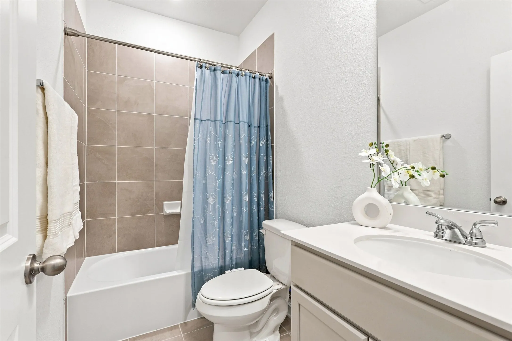 Single Family Residence For Sale in Johnson County , 8240 Catclaw Prairie, Godley, Texas 76044, 4 Bedroom, 3 Bathroom, 2 Garage spaces, 2,567 Sqft, built in 2025, mls#21348564, Real Estate Agent in Godley, Homes For Sale in Johnson county, Homes For Sale in Godley, Realtor in Godley Texas, Real Estate Brokerage Independent Realty Texas, Luminita Cordes Realtor