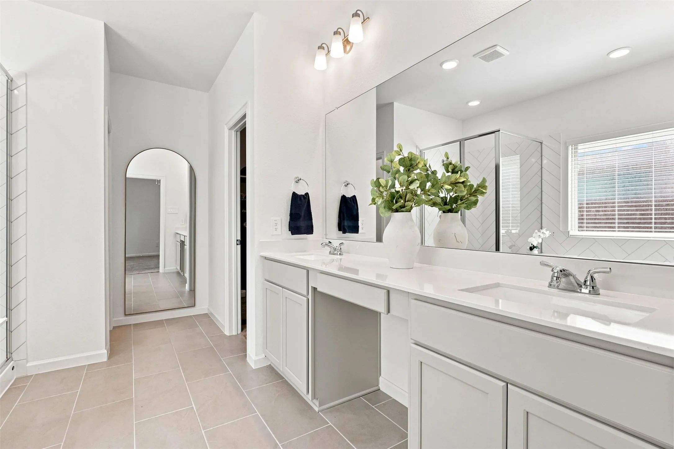 Single Family Residence For Sale in Johnson County , 8240 Catclaw Prairie, Godley, Texas 76044, 4 Bedroom, 3 Bathroom, 2 Garage spaces, 2,567 Sqft, built in 2025, mls#21348564, Real Estate Agent in Godley, Homes For Sale in Johnson county, Homes For Sale in Godley, Realtor in Godley Texas, Real Estate Brokerage Independent Realty Texas, Luminita Cordes Realtor