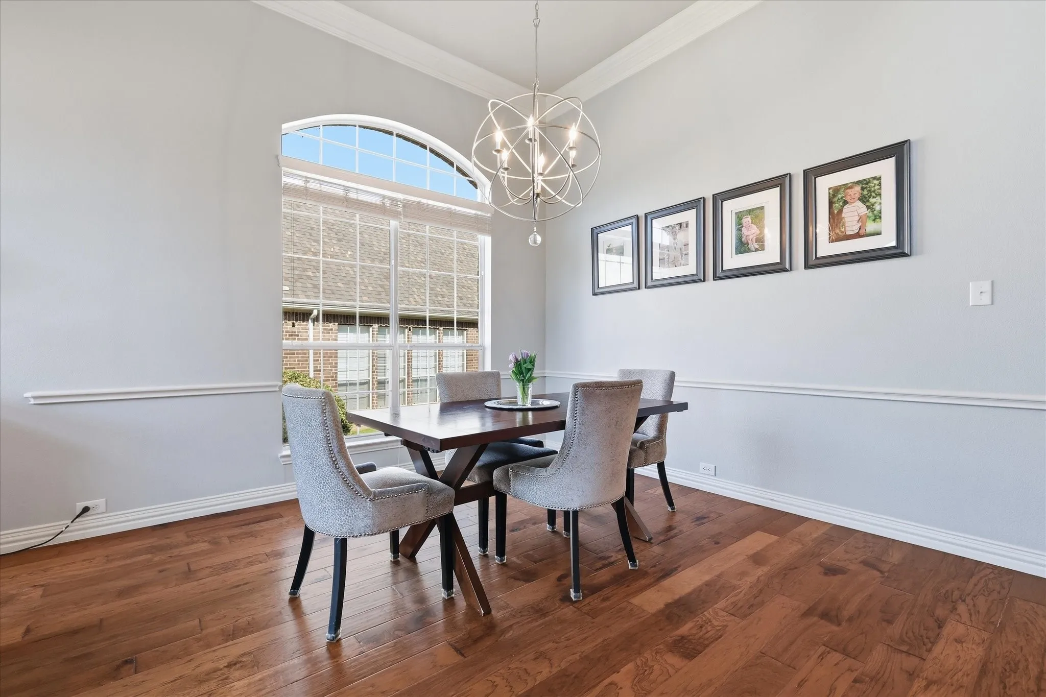 Single Family Residence For Sale in Denton County , 541 Hunter Street, Lantana, Texas 76226, 5 Bedroom, 4 Bathroom, 2 Garage spaces, 3,453 Sqft, built in 2003, mls#21347347, Real Estate Agent in Lantana, Homes For Sale in Denton county, Homes For Sale in Lantana, Realtor in Lantana Texas, Real Estate Brokerage Independent Realty Texas, Luminita Cordes Realtor