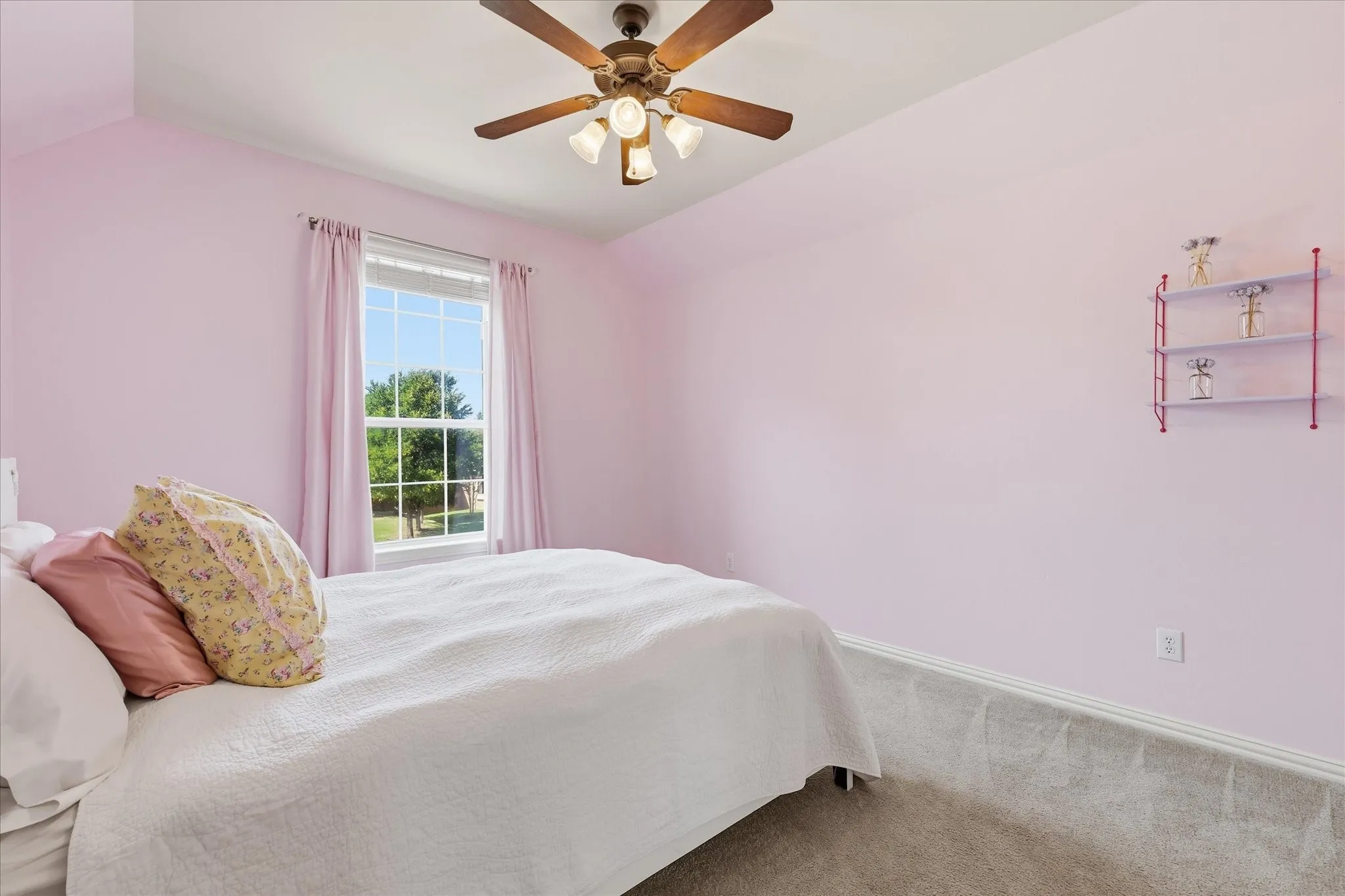 Single Family Residence For Sale in Denton County , 541 Hunter Street, Lantana, Texas 76226, 5 Bedroom, 4 Bathroom, 2 Garage spaces, 3,453 Sqft, built in 2003, mls#21347347, Real Estate Agent in Lantana, Homes For Sale in Denton county, Homes For Sale in Lantana, Realtor in Lantana Texas, Real Estate Brokerage Independent Realty Texas, Luminita Cordes Realtor