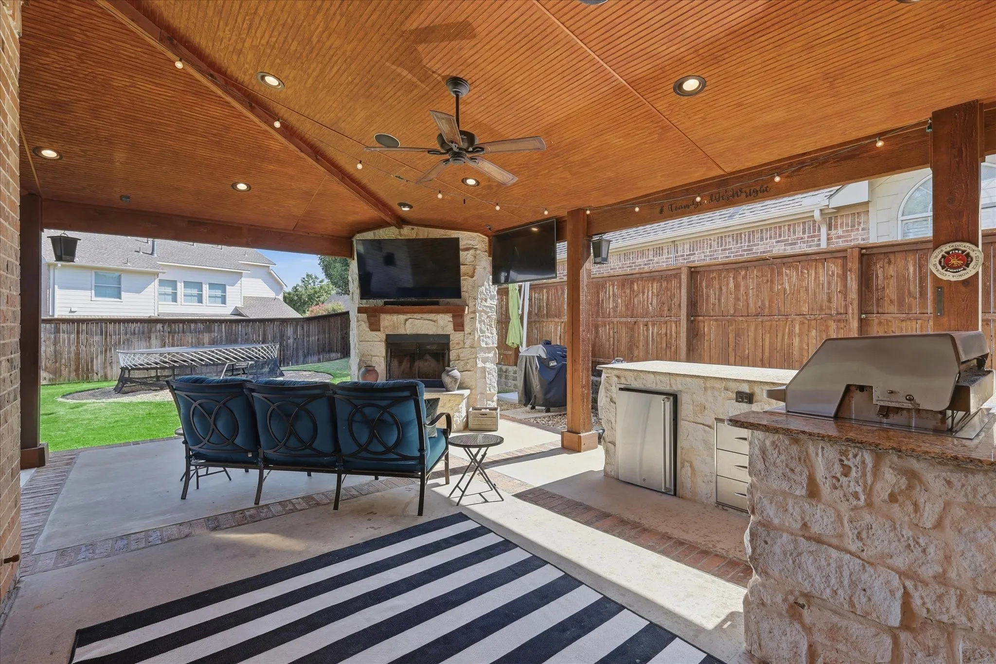 Single Family Residence For Sale in Denton County , 541 Hunter Street, Lantana, Texas 76226, 5 Bedroom, 4 Bathroom, 2 Garage spaces, 3,453 Sqft, built in 2003, mls#21347347, Real Estate Agent in Lantana, Homes For Sale in Denton county, Homes For Sale in Lantana, Realtor in Lantana Texas, Real Estate Brokerage Independent Realty Texas, Luminita Cordes Realtor