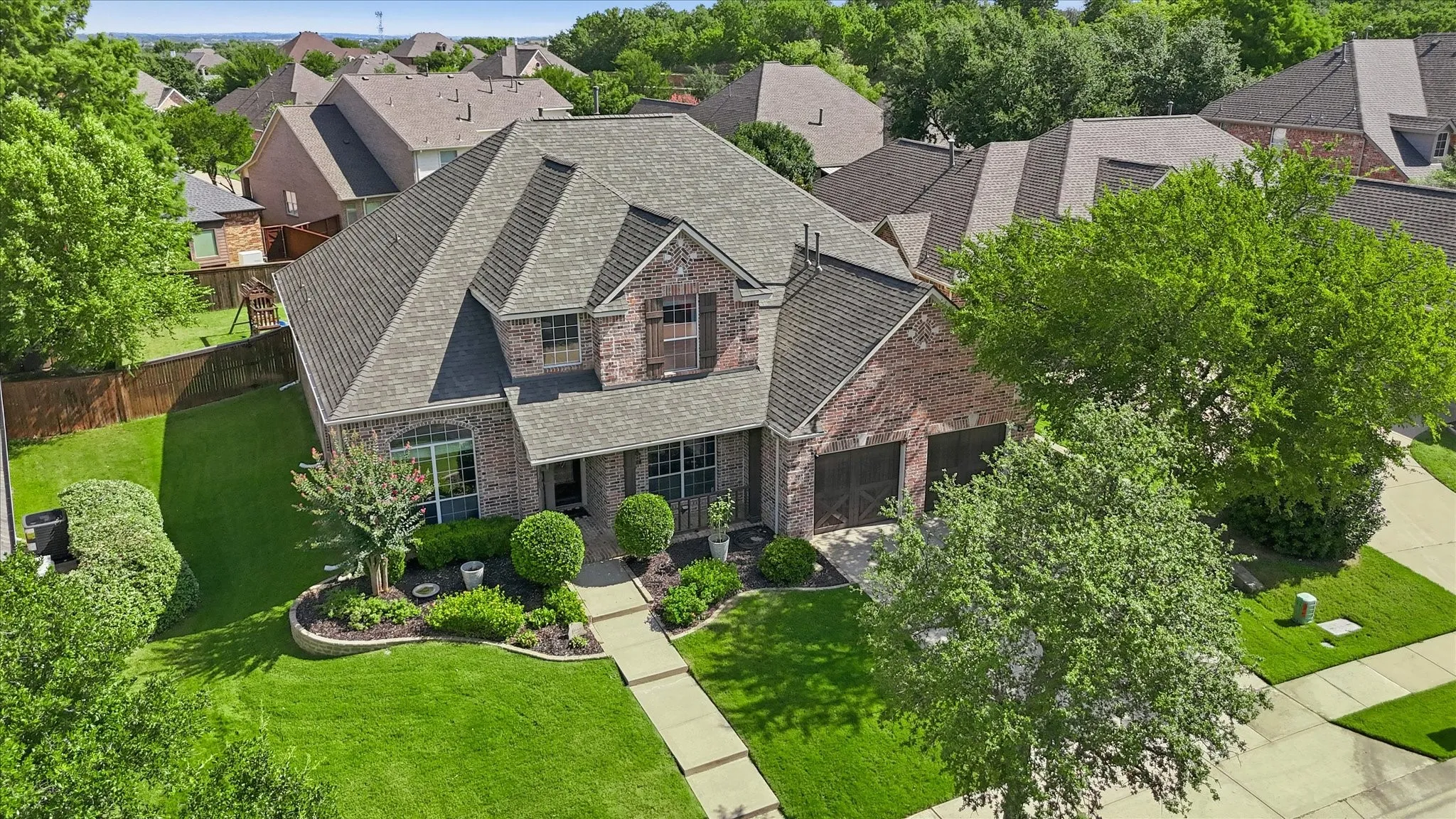 Single Family Residence For Sale in Denton County , 541 Hunter Street, Lantana, Texas 76226, 5 Bedroom, 4 Bathroom, 2 Garage spaces, 3,453 Sqft, built in 2003, mls#21347347, Real Estate Agent in Lantana, Homes For Sale in Denton county, Homes For Sale in Lantana, Realtor in Lantana Texas, Real Estate Brokerage Independent Realty Texas, Luminita Cordes Realtor