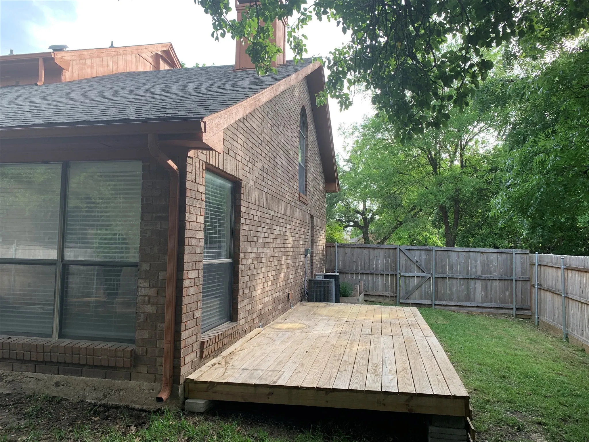 Single Family Residence For Rent in Collin County , 6828 Dalmation Circle, Plano, Texas 75023, 4 Bedroom, 3 Bathroom, 2 Garage spaces, 2,042 Sqft, built in 1986, mls#21348435, Real Estate Agent in Plano, Homes For Rent in Collin county, Homes For Rent in Plano, Realtor in Plano Texas, Real Estate Brokerage Independent Realty Texas, Luminita Cordes Realtor