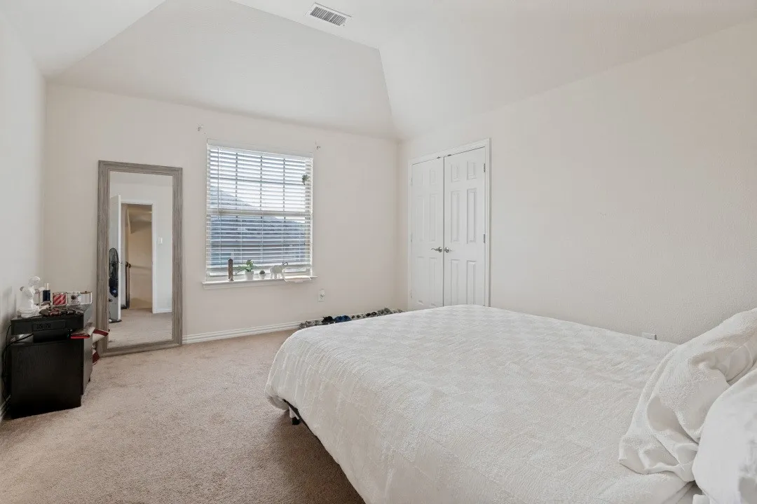 Single Family Residence For Sale in Dallas County , 1708 River Run Drive, De Soto, Texas 75115, 5 Bedroom, 4 Bathroom, 2 Garage spaces, 3,558 Sqft, built in 2016, mls#21342375, Real Estate Agent in De Soto, Homes For Sale in Dallas county, Homes For Sale in De Soto, Realtor in De Soto Texas, Real Estate Brokerage Independent Realty Texas, Luminita Cordes Realtor