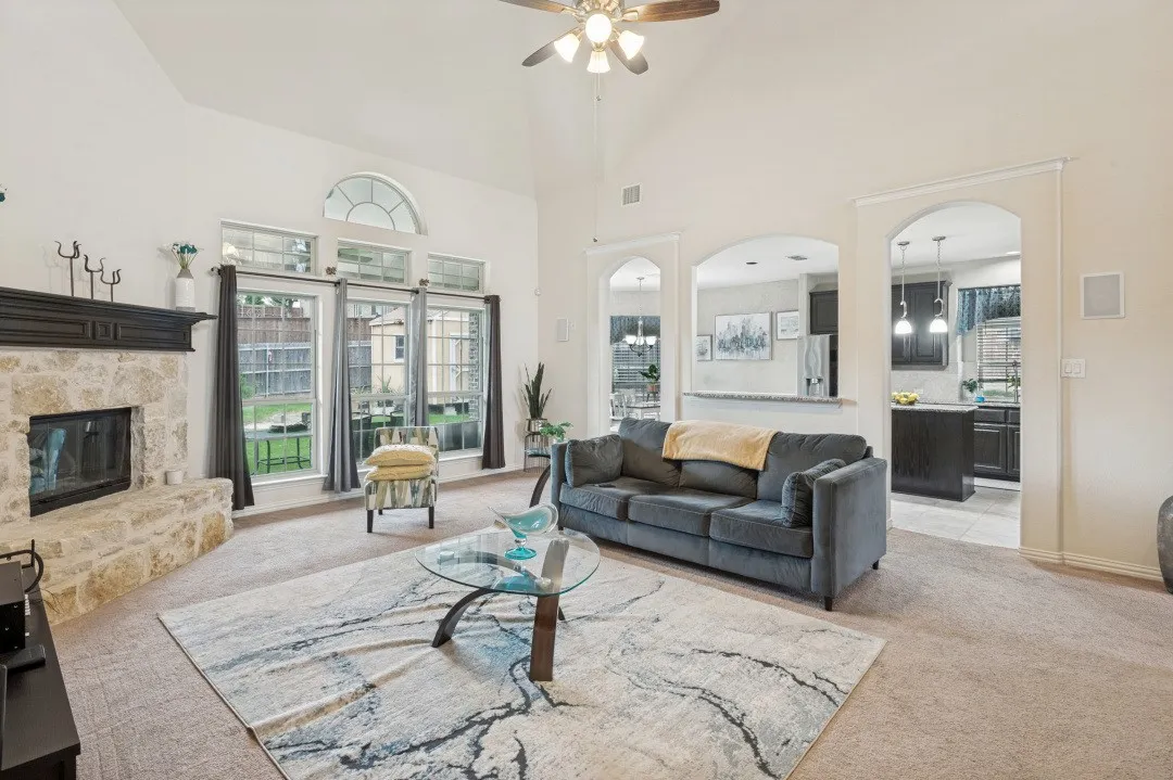 Single Family Residence For Sale in Dallas County , 1708 River Run Drive, De Soto, Texas 75115, 5 Bedroom, 4 Bathroom, 2 Garage spaces, 3,558 Sqft, built in 2016, mls#21342375, Real Estate Agent in De Soto, Homes For Sale in Dallas county, Homes For Sale in De Soto, Realtor in De Soto Texas, Real Estate Brokerage Independent Realty Texas, Luminita Cordes Realtor