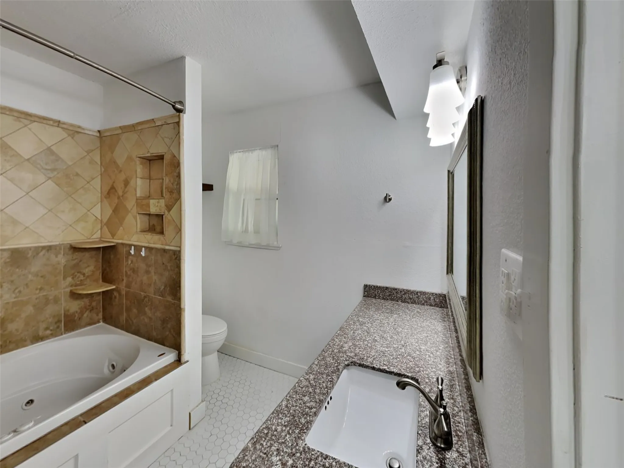 Single Family Residence For Rent in Tarrant County , 3704 Astoria Drive, Arlington, Texas 76013, 4 Bedroom, 4 Bathroom, 2 Garage spaces, 2,374 Sqft, built in 1968, mls#21348606, Real Estate Agent in Arlington, Homes For Rent in Tarrant county, Homes For Rent in Arlington, Realtor in Arlington Texas, Real Estate Brokerage Independent Realty Texas, Luminita Cordes Realtor