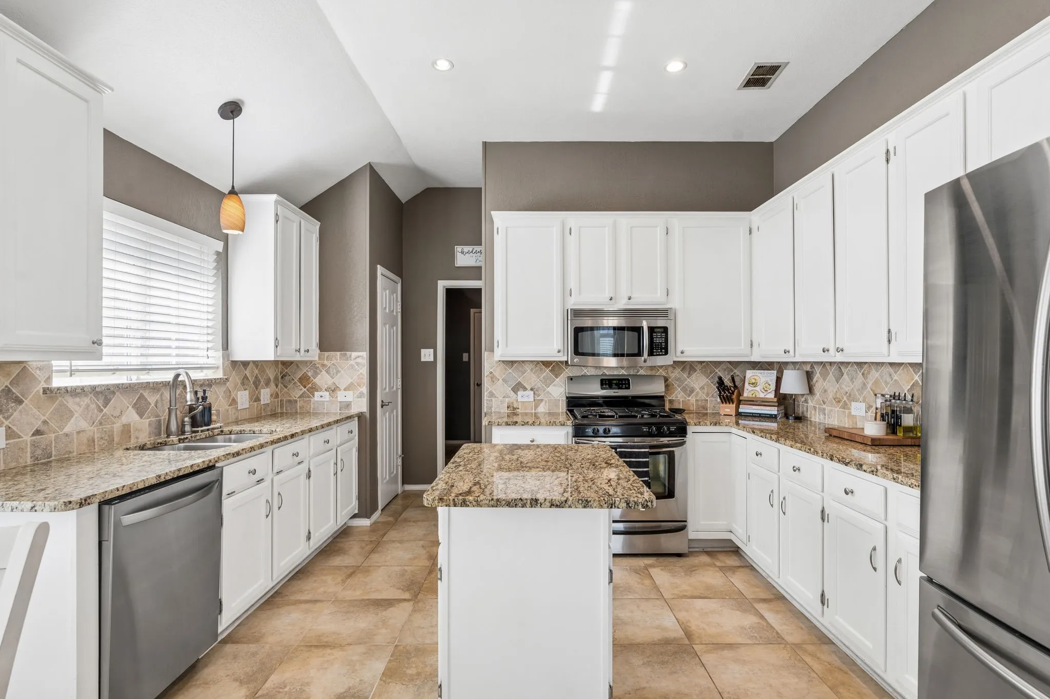 Beautiful kitchen.