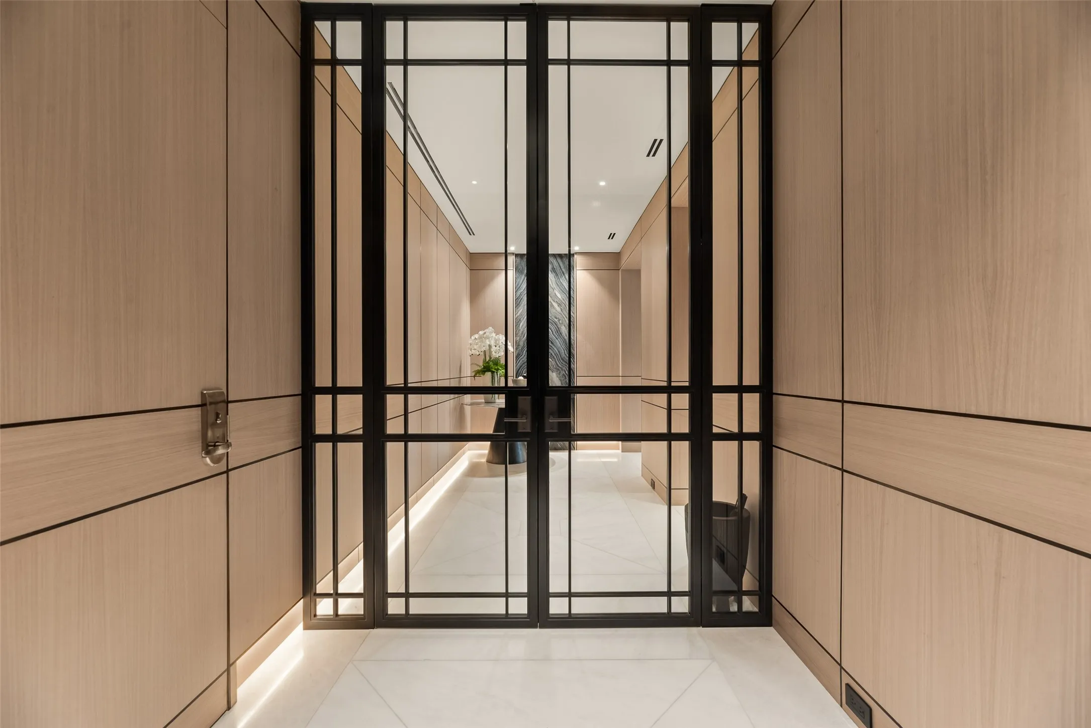 Condominium For Sale in Dallas County , 2300 Wolf Street 8A, Dallas, Texas 75201, 3 Bedrooms, 4 Bathrooms, 3 Garage spaces, 3,948 Sqft, built in 2021, Price $5,250,000, mls#21332221, Real Estate Agent in Dallas, Homes For Sale in Dallas county, Homes For Sale in Dallas, Realtor in Dallas Texas, Real Estate Brokerage Independent Realty Texas, Luminita Cordes Realtor