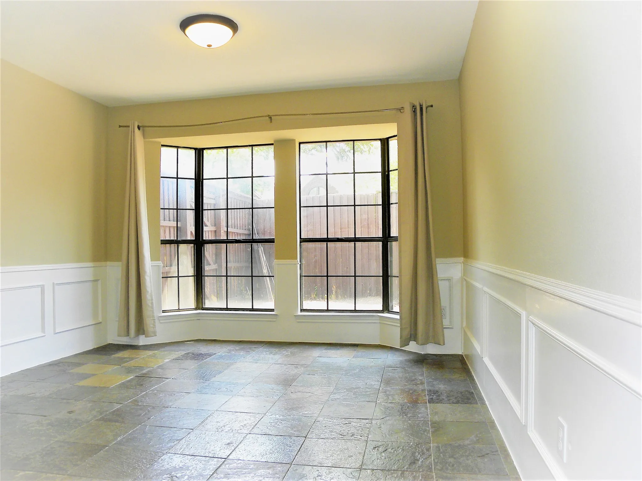 Single Family Residence For Rent in Collin County , 2601 Banner Elk Circle, Plano, Texas 75025, 4 Bedroom, 3 Bathroom, 2 Garage spaces, 2,780 Sqft, built in 1986, Price $3,495, mls#21348596, Real Estate Agent in Plano, Homes For Rent in Collin county, Homes For Rent in Plano, Realtor in Plano Texas, Real Estate Brokerage Independent Realty Texas, Luminita Cordes Realtor