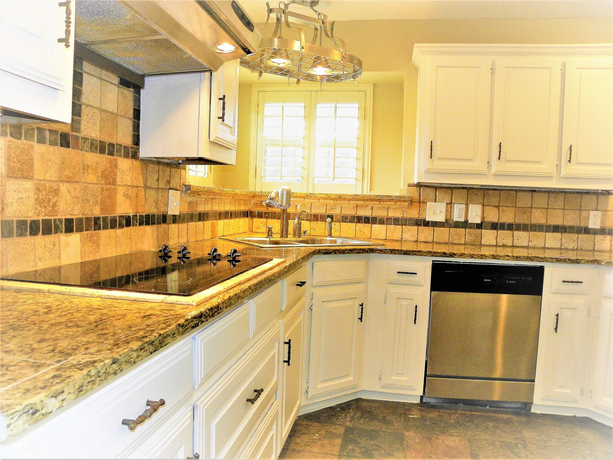 Single Family Residence For Rent in Collin County , 2601 Banner Elk Circle, Plano, Texas 75025, 4 Bedroom, 3 Bathroom, 2 Garage spaces, 2,780 Sqft, built in 1986, Price $3,495, mls#21348596, Real Estate Agent in Plano, Homes For Rent in Collin county, Homes For Rent in Plano, Realtor in Plano Texas, Real Estate Brokerage Independent Realty Texas, Luminita Cordes Realtor