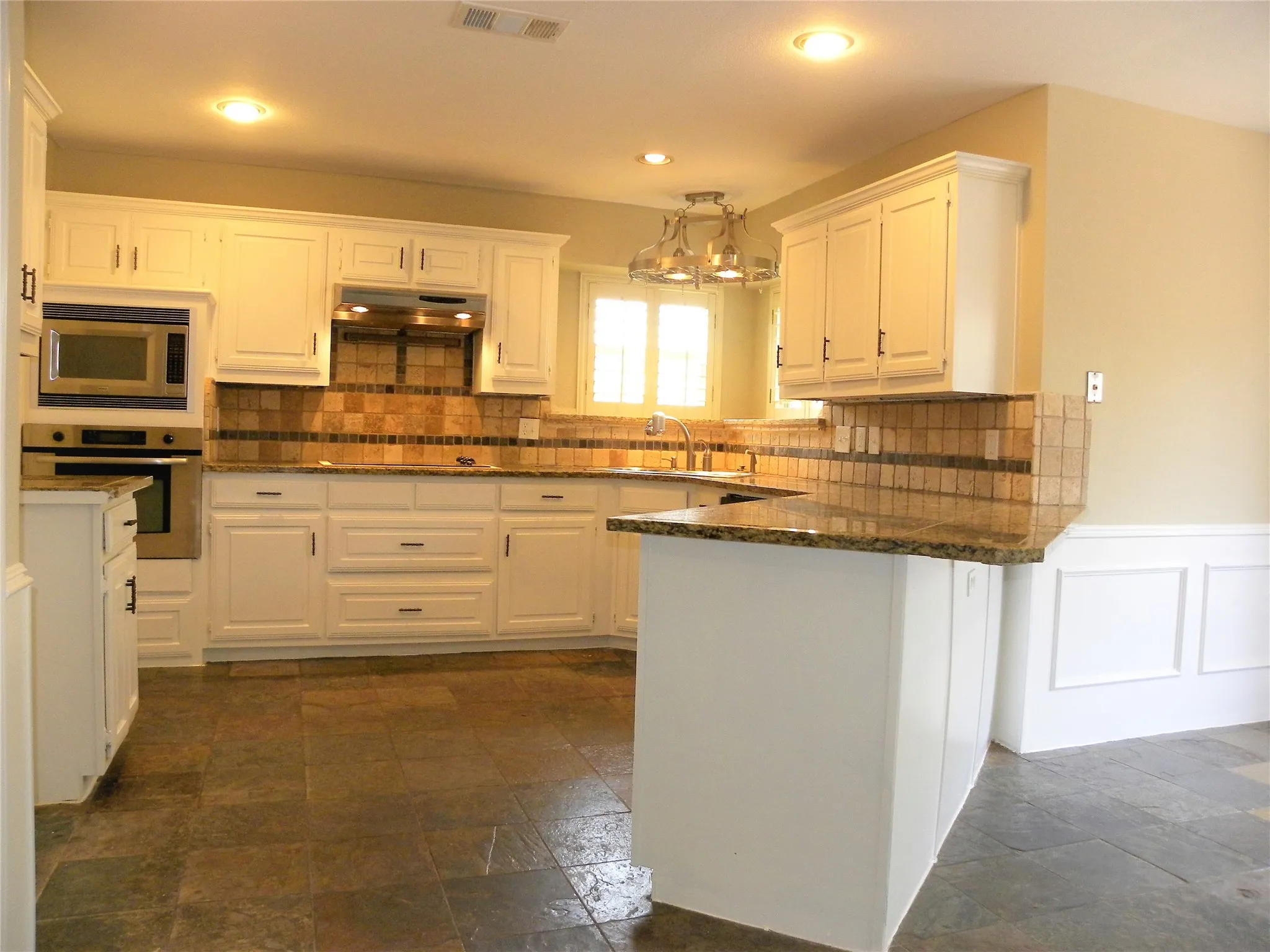 Single Family Residence For Rent in Collin County , 2601 Banner Elk Circle, Plano, Texas 75025, 4 Bedroom, 3 Bathroom, 2 Garage spaces, 2,780 Sqft, built in 1986, Price $3,495, mls#21348596, Real Estate Agent in Plano, Homes For Rent in Collin county, Homes For Rent in Plano, Realtor in Plano Texas, Real Estate Brokerage Independent Realty Texas, Luminita Cordes Realtor