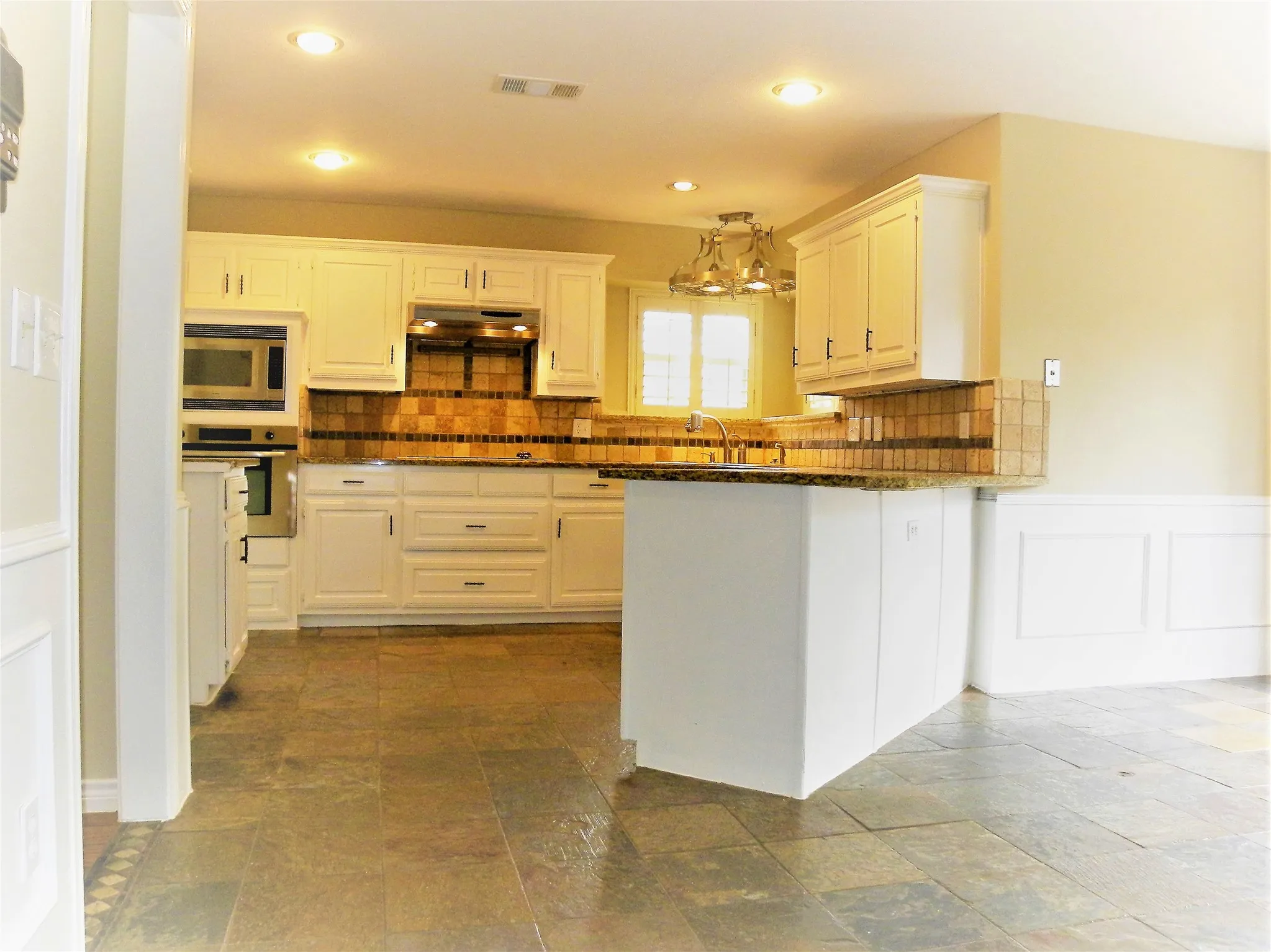 Single Family Residence For Rent in Collin County , 2601 Banner Elk Circle, Plano, Texas 75025, 4 Bedroom, 3 Bathroom, 2 Garage spaces, 2,780 Sqft, built in 1986, Price $3,495, mls#21348596, Real Estate Agent in Plano, Homes For Rent in Collin county, Homes For Rent in Plano, Realtor in Plano Texas, Real Estate Brokerage Independent Realty Texas, Luminita Cordes Realtor