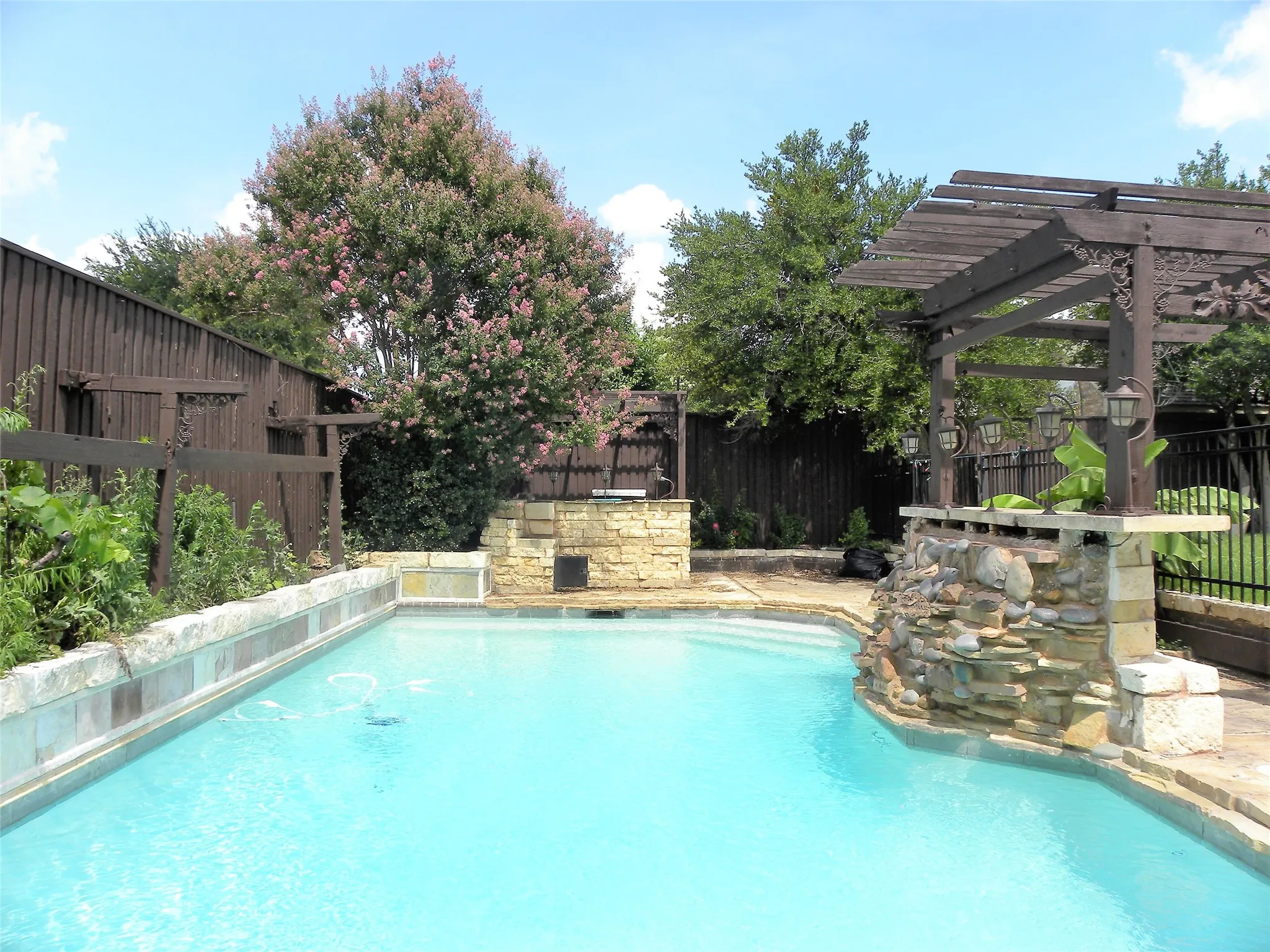 Single Family Residence For Rent in Collin County , 2601 Banner Elk Circle, Plano, Texas 75025, 4 Bedroom, 3 Bathroom, 2 Garage spaces, 2,780 Sqft, built in 1986, Price $3,495, mls#21348596, Real Estate Agent in Plano, Homes For Rent in Collin county, Homes For Rent in Plano, Realtor in Plano Texas, Real Estate Brokerage Independent Realty Texas, Luminita Cordes Realtor