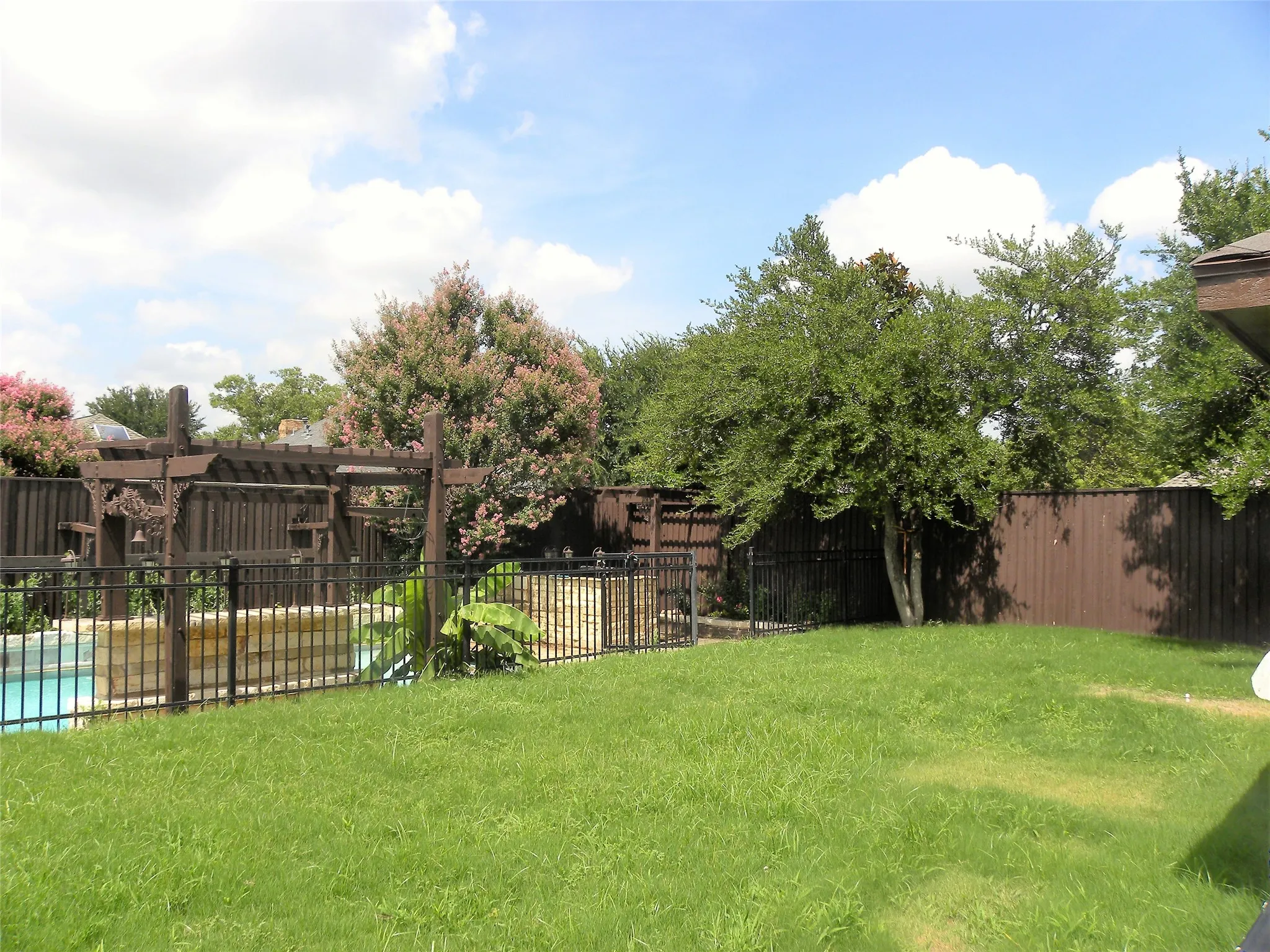 Single Family Residence For Rent in Collin County , 2601 Banner Elk Circle, Plano, Texas 75025, 4 Bedroom, 3 Bathroom, 2 Garage spaces, 2,780 Sqft, built in 1986, Price $3,495, mls#21348596, Real Estate Agent in Plano, Homes For Rent in Collin county, Homes For Rent in Plano, Realtor in Plano Texas, Real Estate Brokerage Independent Realty Texas, Luminita Cordes Realtor