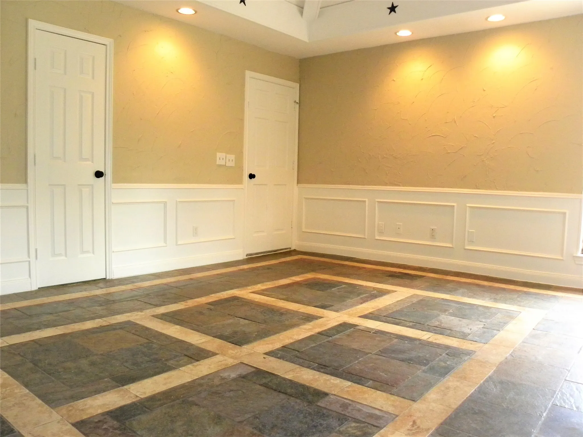 Single Family Residence For Rent in Collin County , 2601 Banner Elk Circle, Plano, Texas 75025, 4 Bedroom, 3 Bathroom, 2 Garage spaces, 2,780 Sqft, built in 1986, Price $3,495, mls#21348596, Real Estate Agent in Plano, Homes For Rent in Collin county, Homes For Rent in Plano, Realtor in Plano Texas, Real Estate Brokerage Independent Realty Texas, Luminita Cordes Realtor