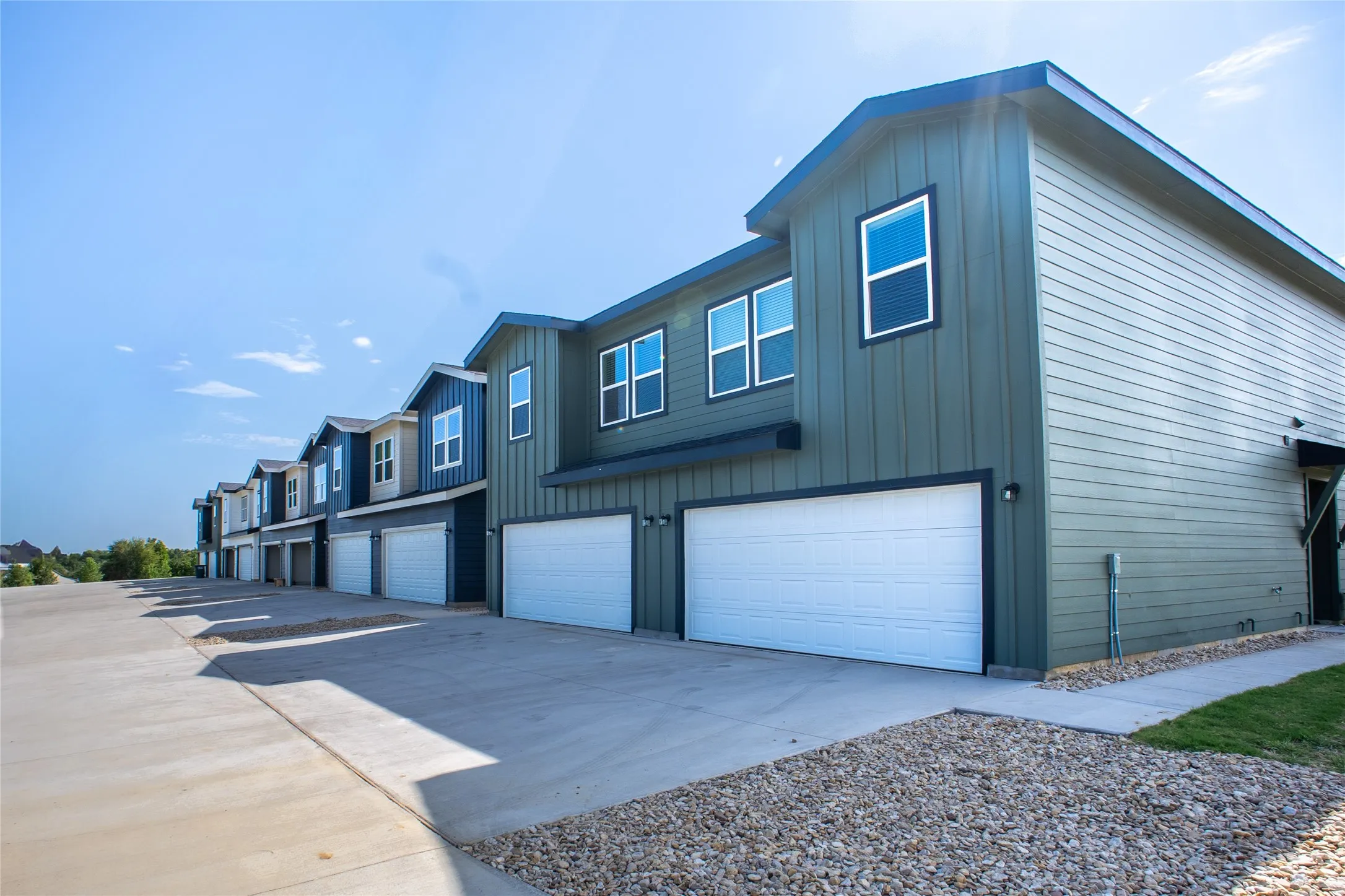 Duplex For Rent in Johnson County , 3501 Renfro 417, Burleson, Texas 76028, 3 Bedroom, 3 Bathroom, 2 Garage spaces, 1,379 Sqft, built in 2025, mls#21348625, Real Estate Agent in Burleson, Homes For Rent in Johnson county, Homes For Rent in Burleson, Realtor in Burleson Texas, Real Estate Brokerage Independent Realty Texas, Luminita Cordes Realtor