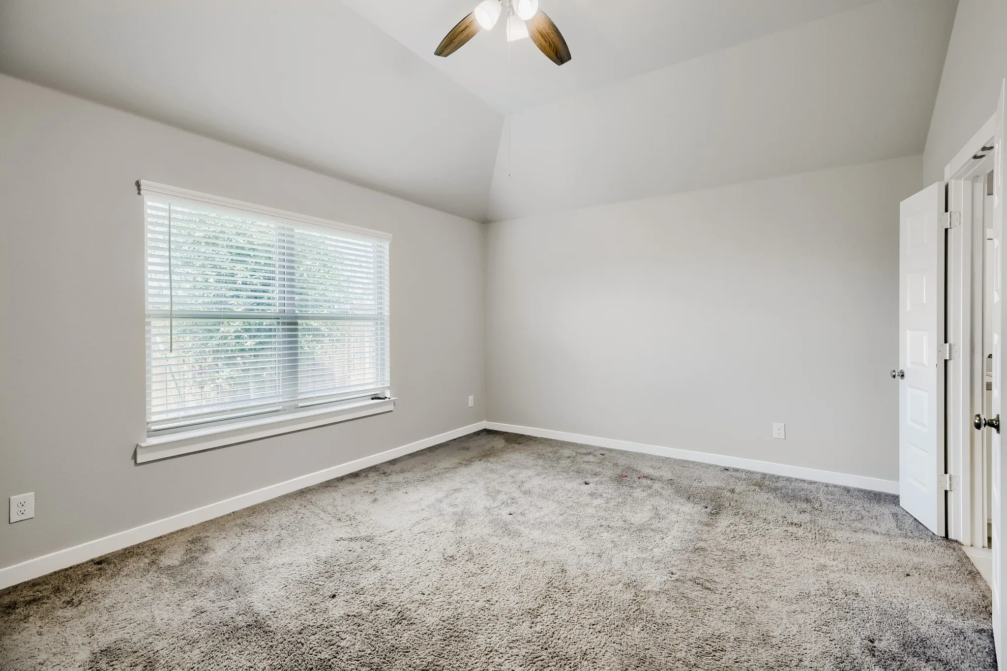 Single Family Residence For Sale in Kaufman County , 114 Mandarin Street, Forney, Texas 75126, 3 Bedroom, 2 Bathroom, 2 Garage spaces, 1,871 Sqft, built in 2022, mls#21347174, Real Estate Agent in Forney, Homes For Sale in Kaufman county, Homes For Sale in Forney, Realtor in Forney Texas, Real Estate Brokerage Independent Realty Texas, Luminita Cordes Realtor