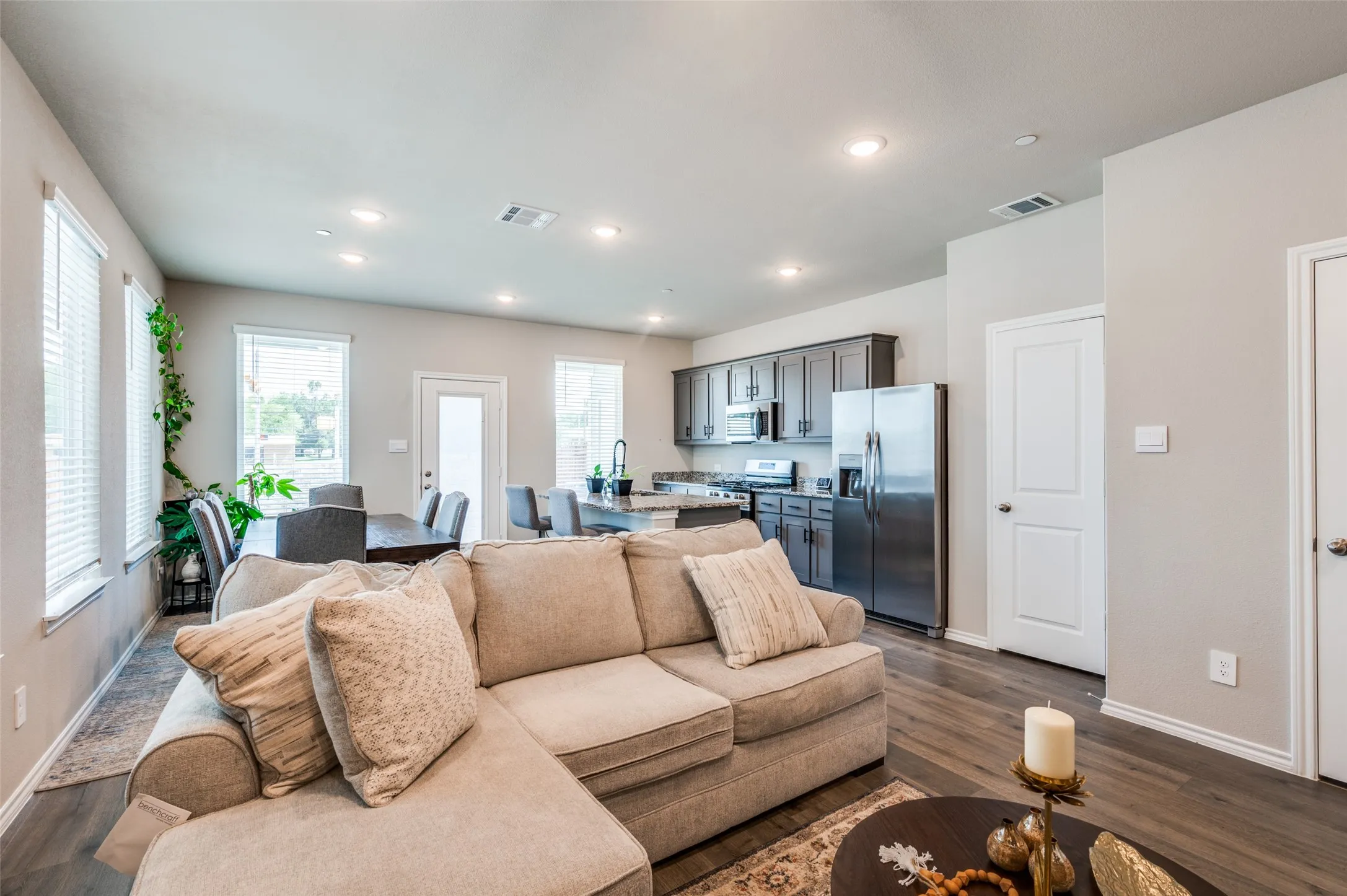 Single Family Residence For Sale in Tarrant County , 7073 Cypress Drive, Richland Hills, Texas 76118, 4 Bedroom, 3 Bathroom, 1 Garage spaces, 1,555 Sqft, built in 2024, mls#21347685, Real Estate Agent in Richland Hills, Homes For Sale in Tarrant county, Homes For Sale in Richland Hills, Realtor in Richland Hills Texas, Real Estate Brokerage Independent Realty Texas, Luminita Cordes Realtor