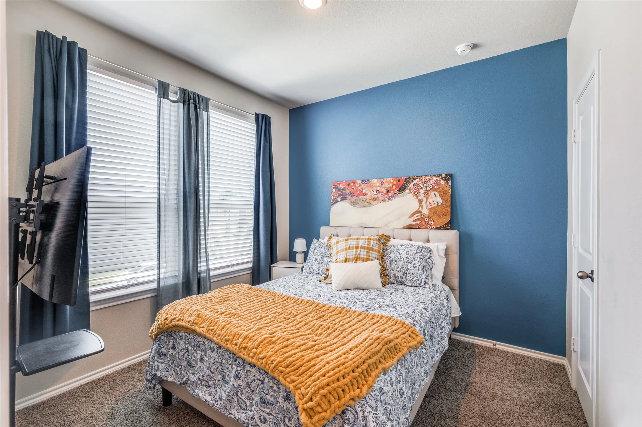Single Family Residence For Sale in Tarrant County , 7073 Cypress Drive, Richland Hills, Texas 76118, 4 Bedroom, 3 Bathroom, 1 Garage spaces, 1,555 Sqft, built in 2024, mls#21347685, Real Estate Agent in Richland Hills, Homes For Sale in Tarrant county, Homes For Sale in Richland Hills, Realtor in Richland Hills Texas, Real Estate Brokerage Independent Realty Texas, Luminita Cordes Realtor