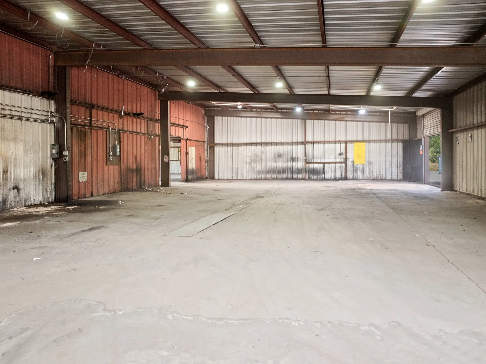 Warehouse For Sale in Titus County , 450 County Road 1312, Mt Pleasant, Texas 75455, 0, 0, Garage spaces, 0 Sqft, built in 1985, Price $585,000, mls#21348629, Real Estate Agent in Mt Pleasant, Homes For Sale in Titus county, Homes For Sale in Mt Pleasant, Realtor in Mt Pleasant Texas, Real Estate Brokerage Independent Realty Texas, Luminita Cordes Realtor