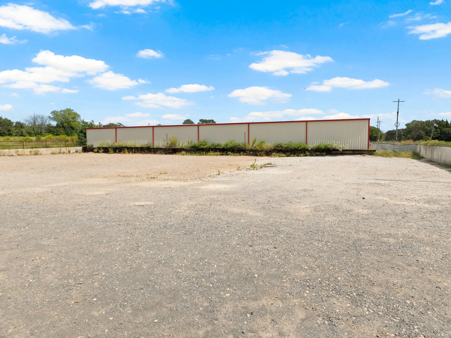 Warehouse For Sale in Titus County , 450 County Road 1312, Mt Pleasant, Texas 75455, 0, 0, Garage spaces, 0 Sqft, built in 1985, Price $585,000, mls#21348629, Real Estate Agent in Mt Pleasant, Homes For Sale in Titus county, Homes For Sale in Mt Pleasant, Realtor in Mt Pleasant Texas, Real Estate Brokerage Independent Realty Texas, Luminita Cordes Realtor